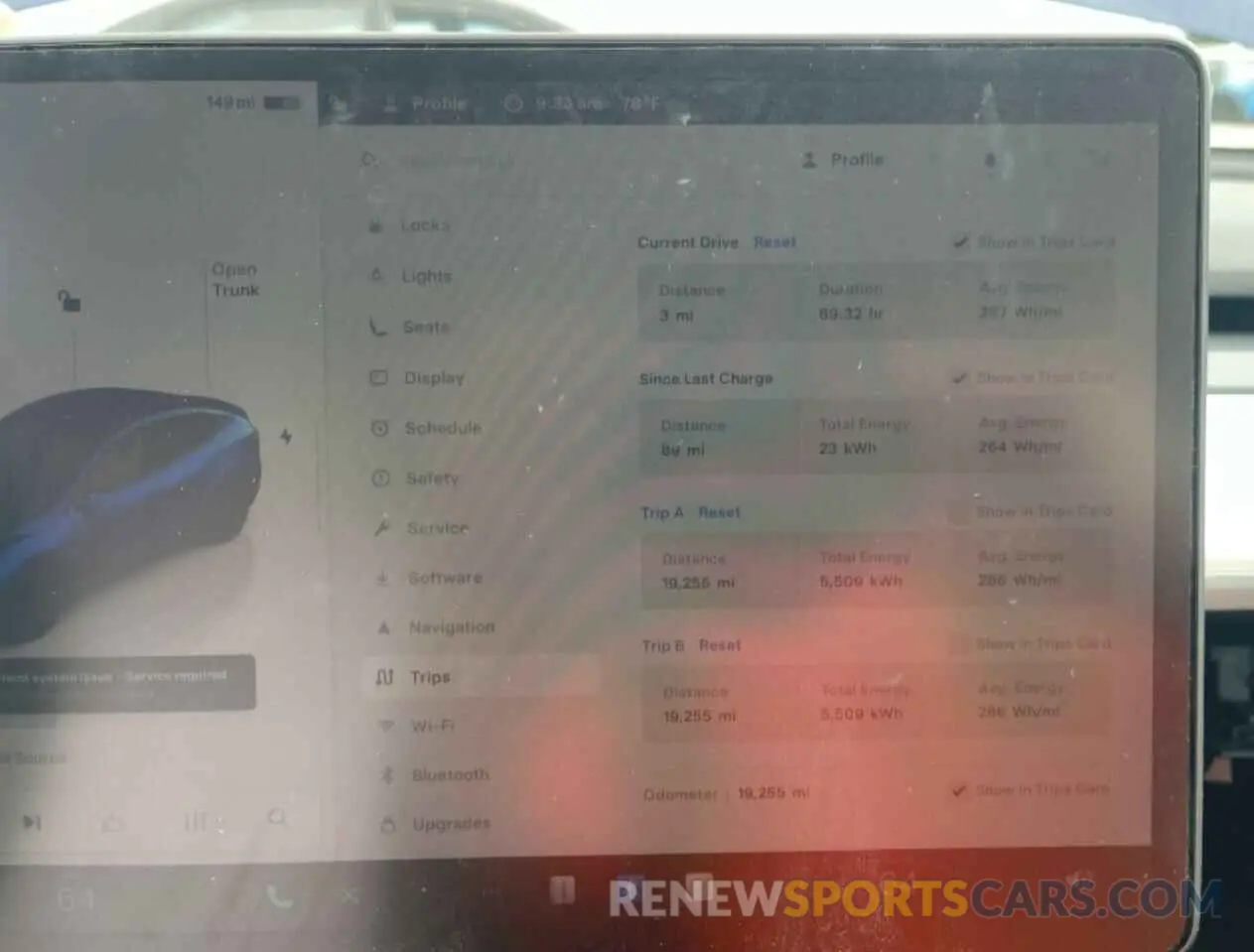 9 Photograph of a damaged car 7SAYGDEF1PF865688 TESLA MODEL Y 2023