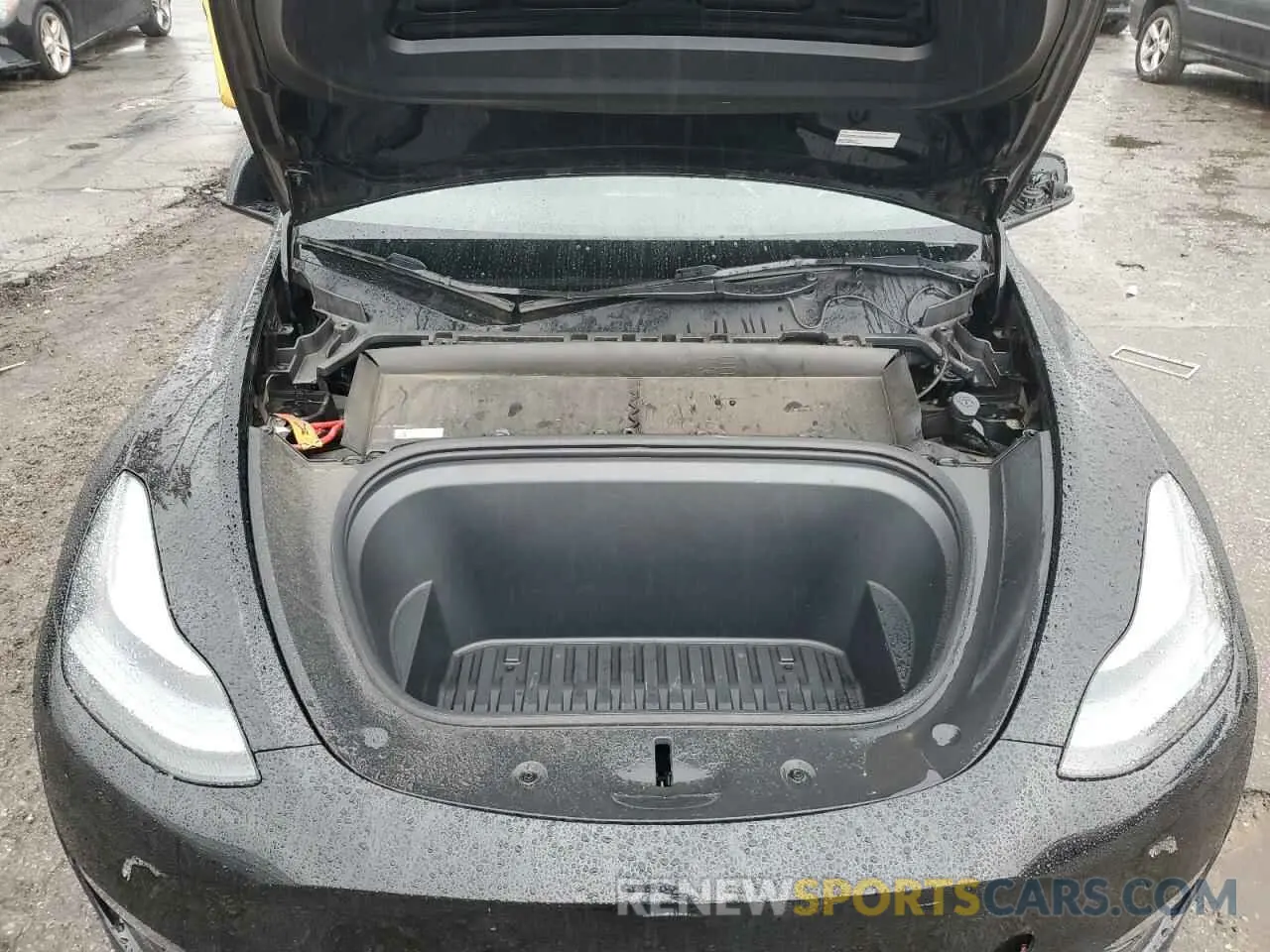 14 Photograph of a damaged car 7SAYGDEF1PF924254 TESLA MODEL Y 2023