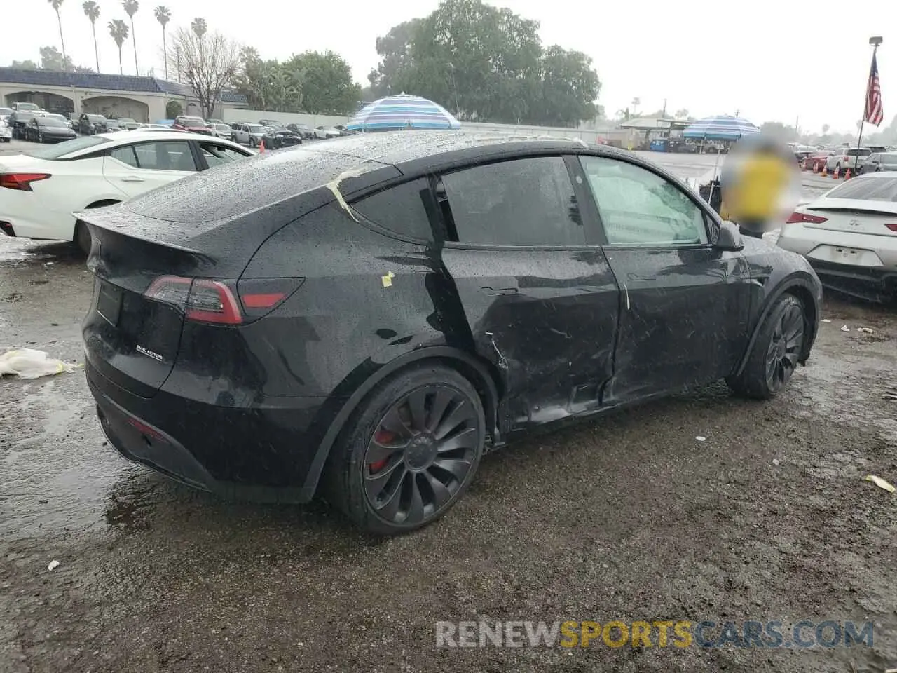 3 Photograph of a damaged car 7SAYGDEF1PF924254 TESLA MODEL Y 2023