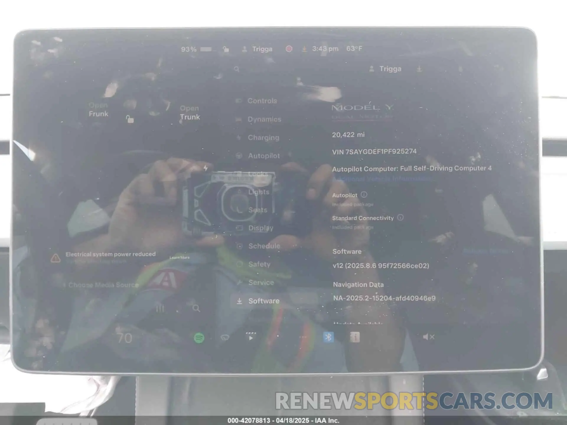 7 Photograph of a damaged car 7SAYGDEF1PF925274 TESLA MODEL Y 2023