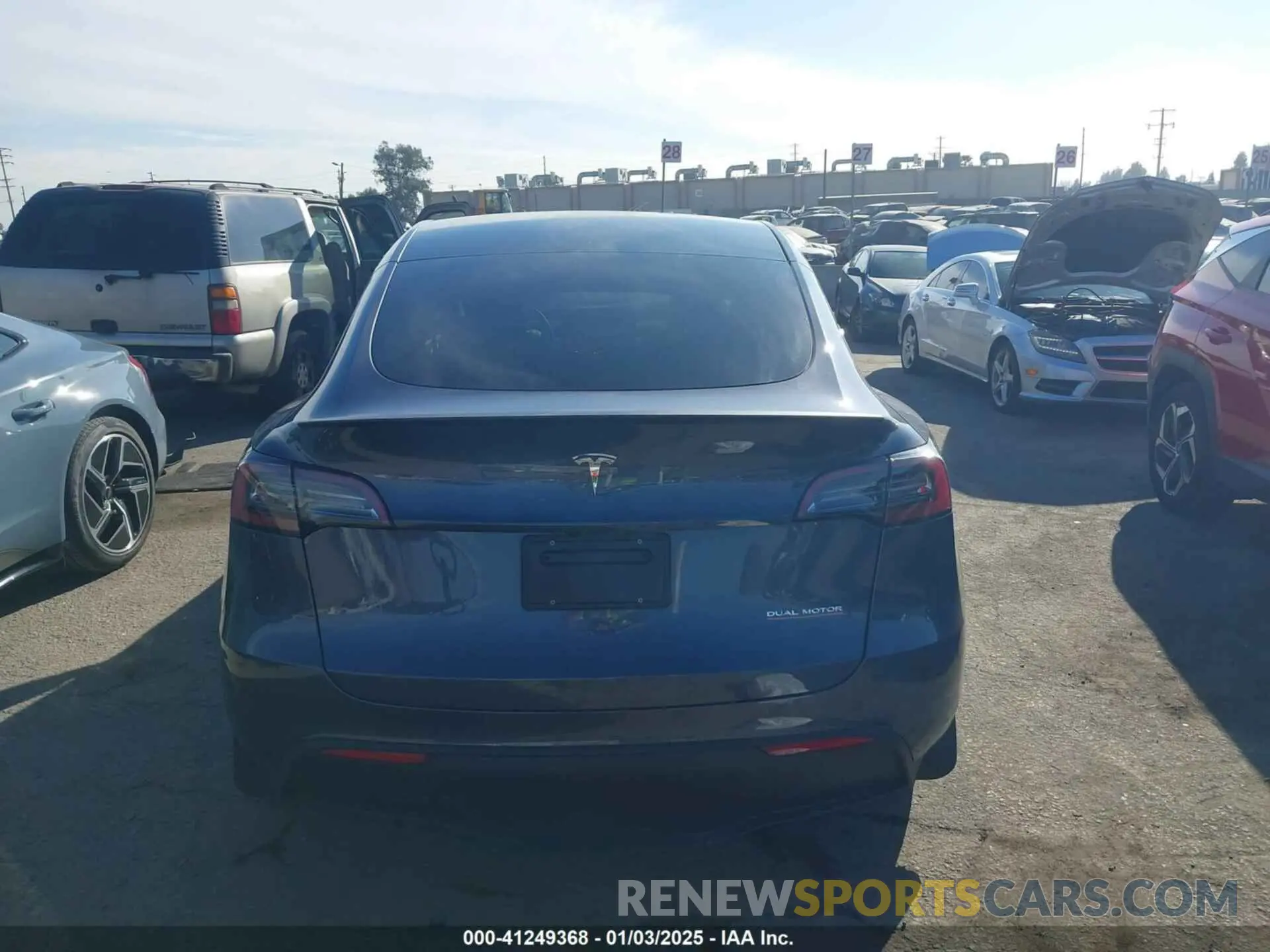 15 Photograph of a damaged car 7SAYGDEF1PF940230 TESLA MODEL Y 2023