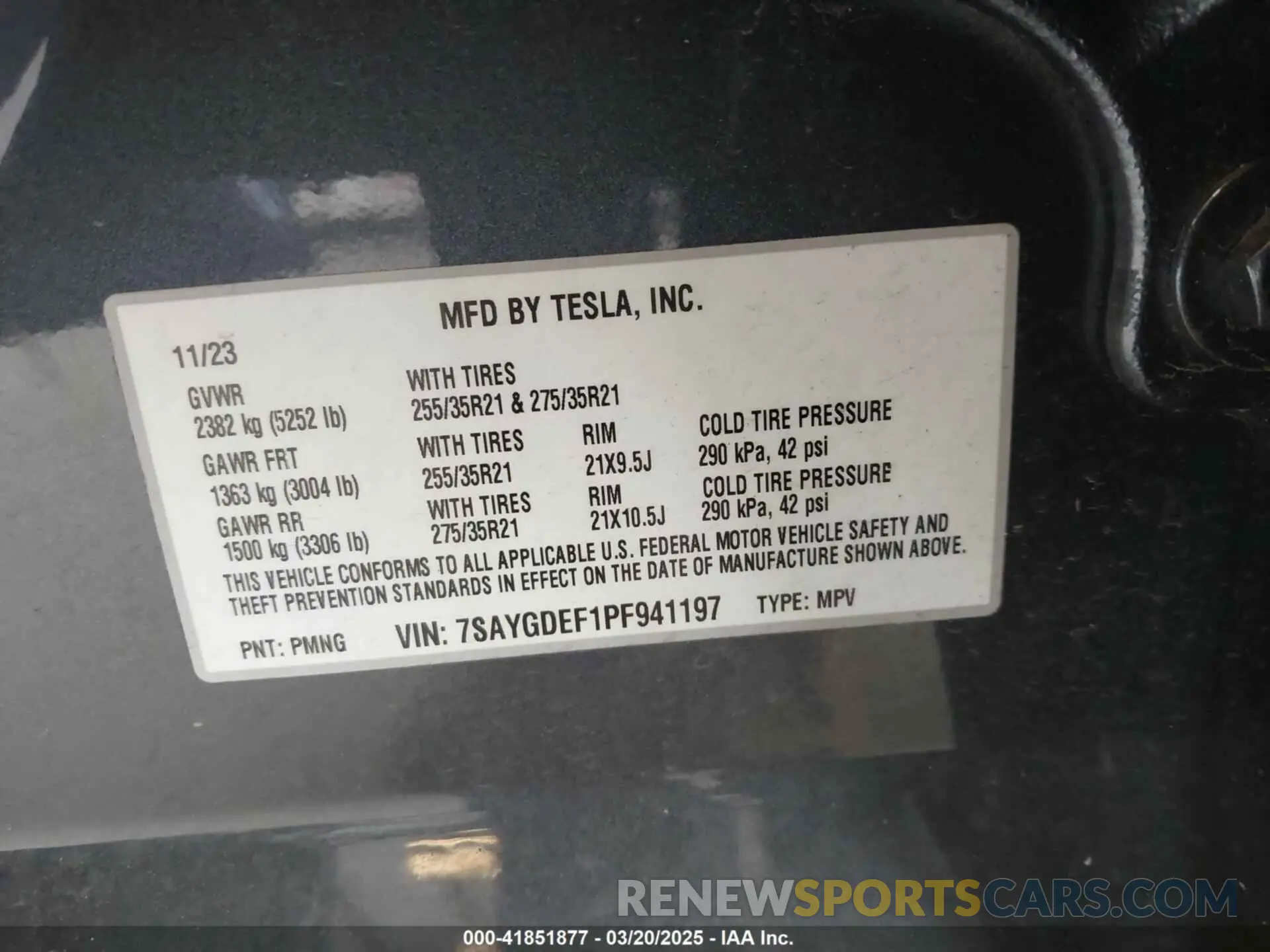 9 Photograph of a damaged car 7SAYGDEF1PF941197 TESLA MODEL Y 2023