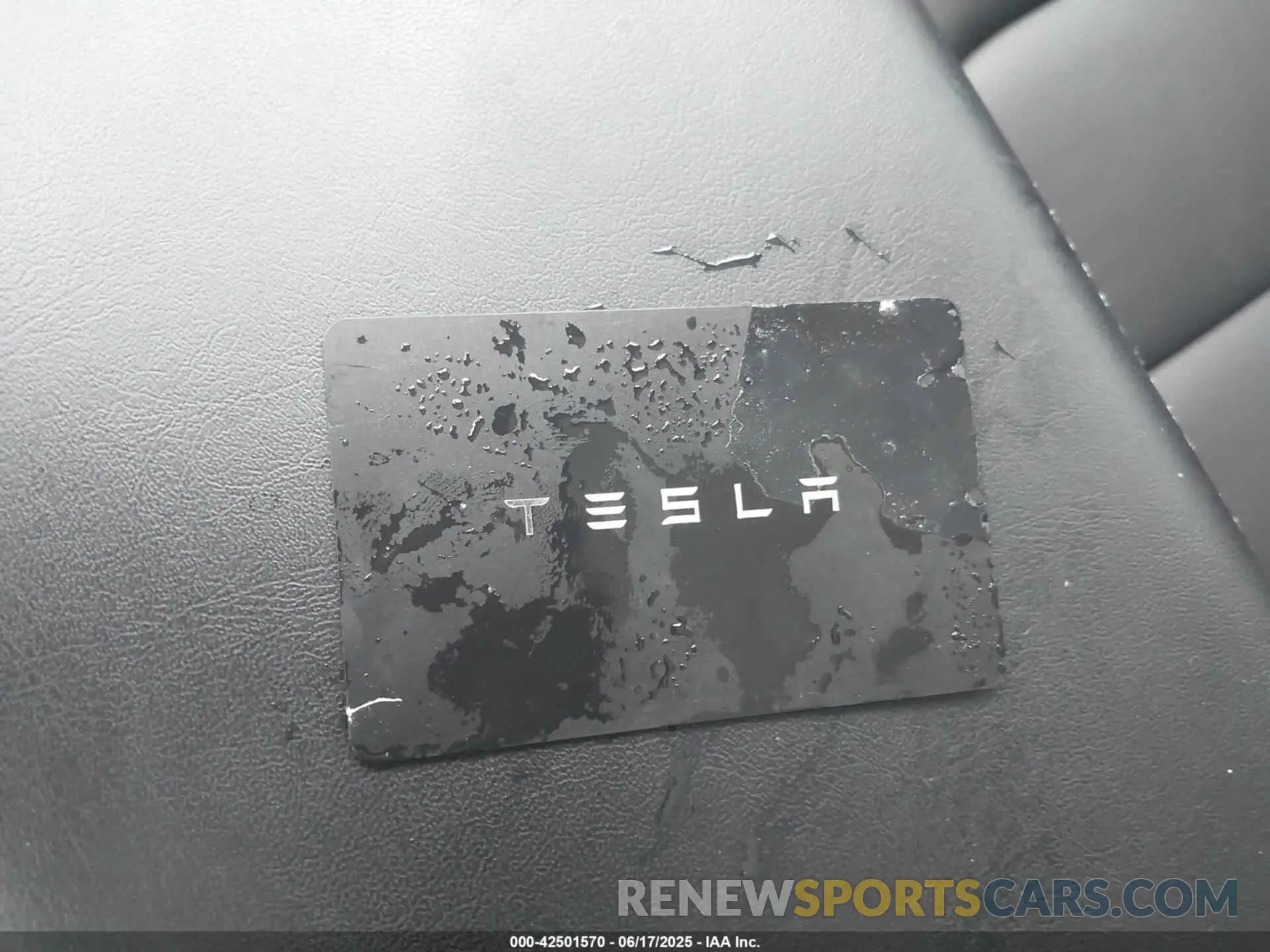 11 Photograph of a damaged car 7SAYGDEF2PA049778 TESLA MODEL Y 2023