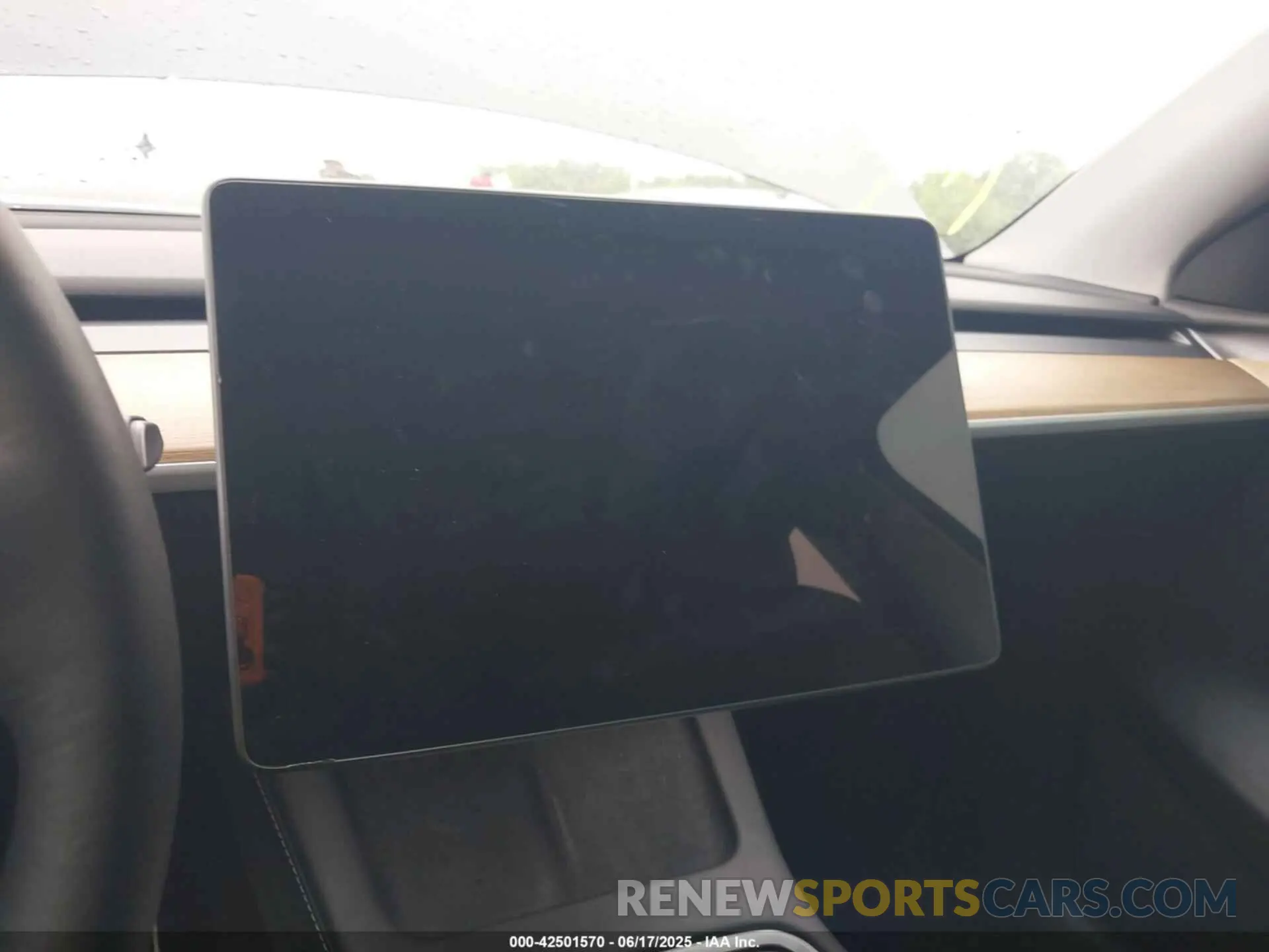 15 Photograph of a damaged car 7SAYGDEF2PA049778 TESLA MODEL Y 2023