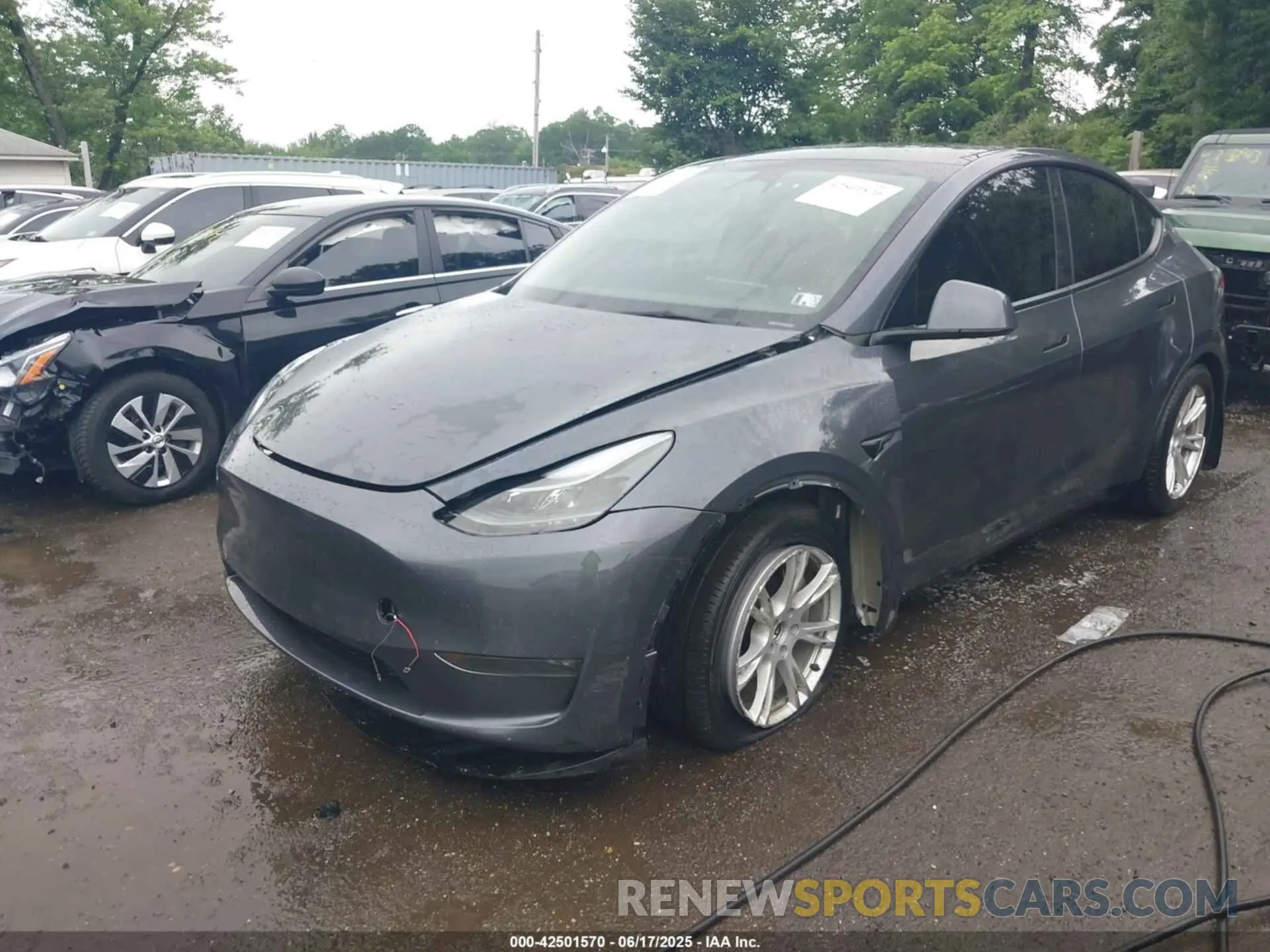 6 Photograph of a damaged car 7SAYGDEF2PA049778 TESLA MODEL Y 2023