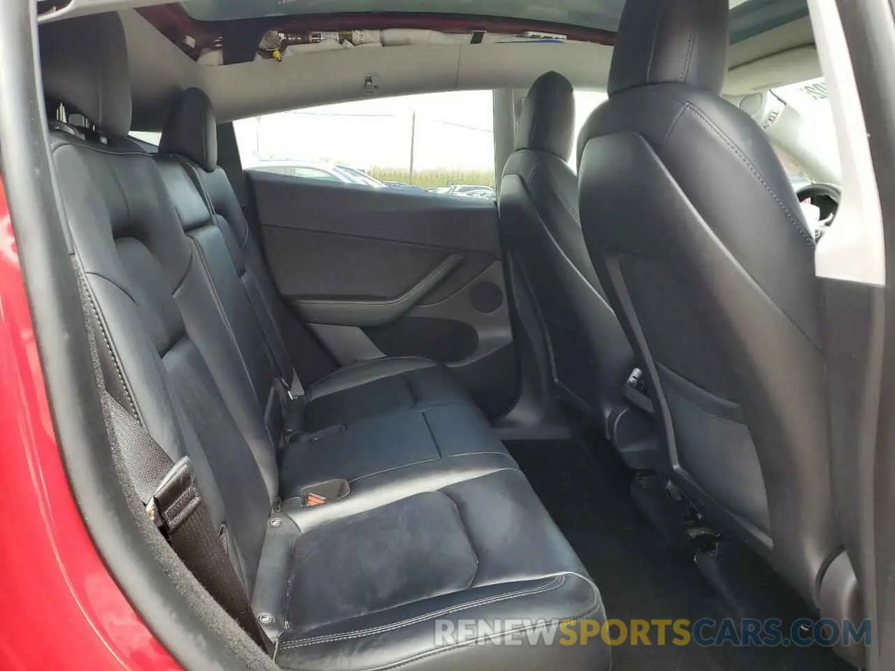 10 Photograph of a damaged car 7SAYGDEF2PF591238 TESLA MODEL Y 2023