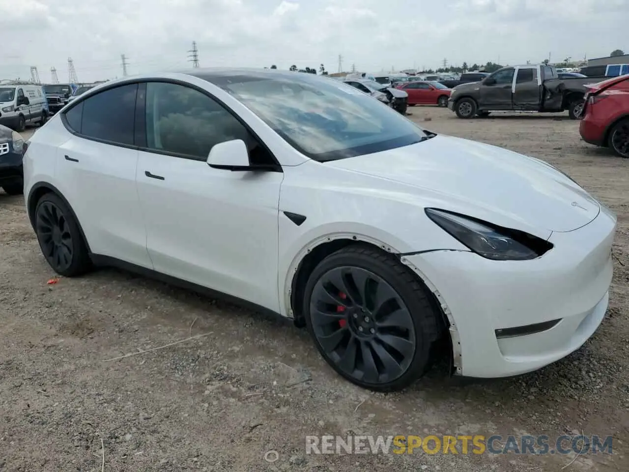 4 Photograph of a damaged car 7SAYGDEF2PF595192 TESLA MODEL Y 2023
