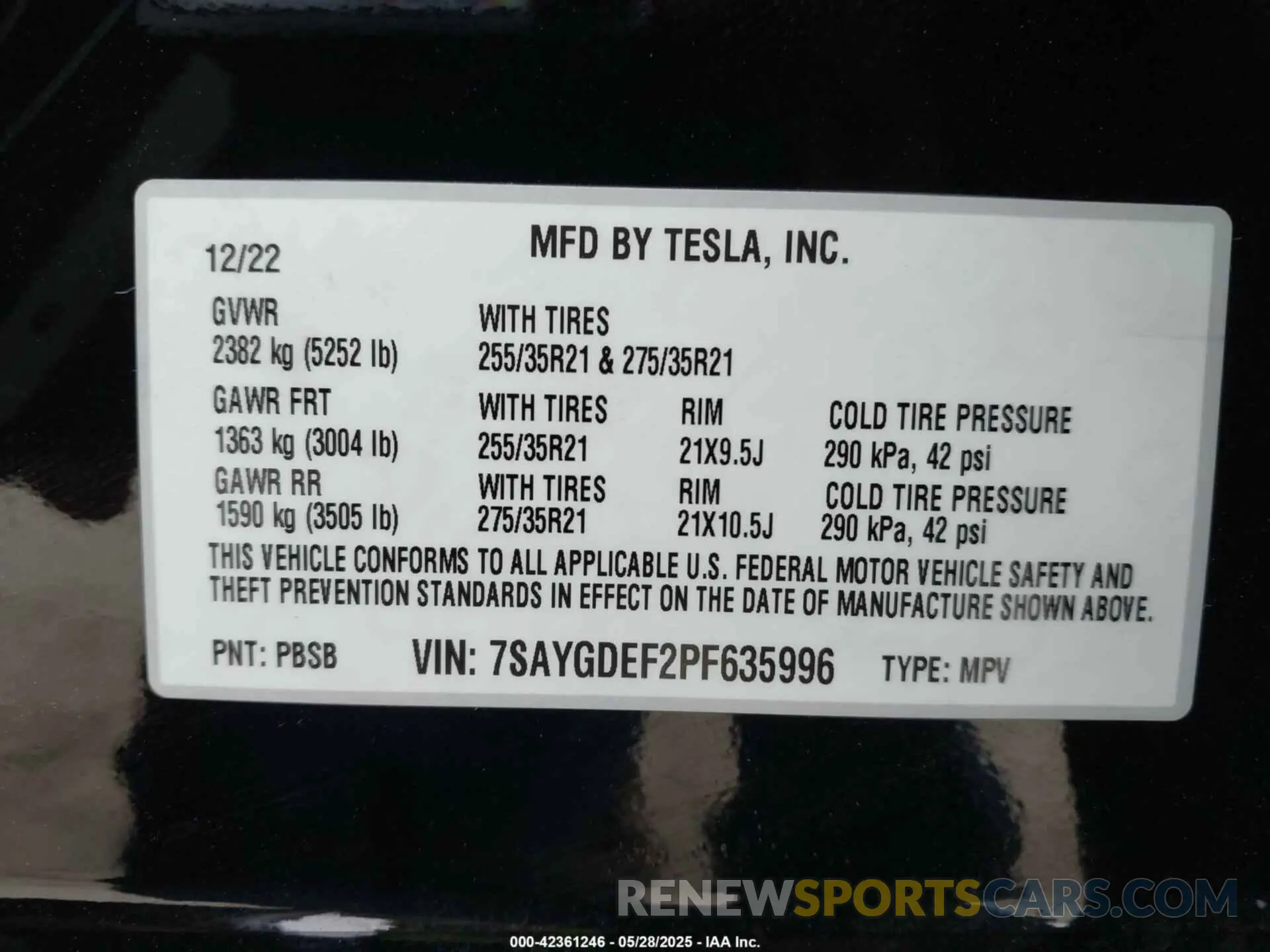 9 Photograph of a damaged car 7SAYGDEF2PF635996 TESLA MODEL Y 2023