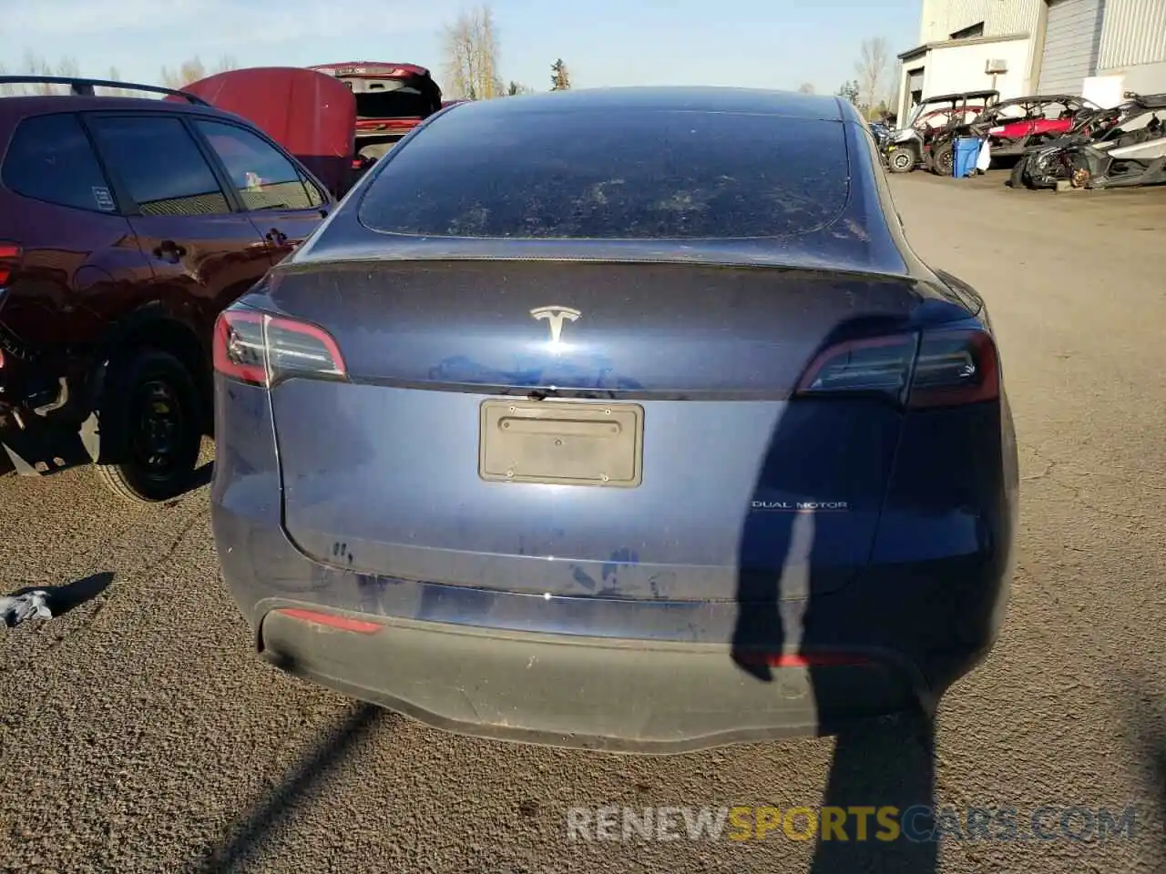 6 Photograph of a damaged car 7SAYGDEF2PF642186 TESLA MODEL Y 2023