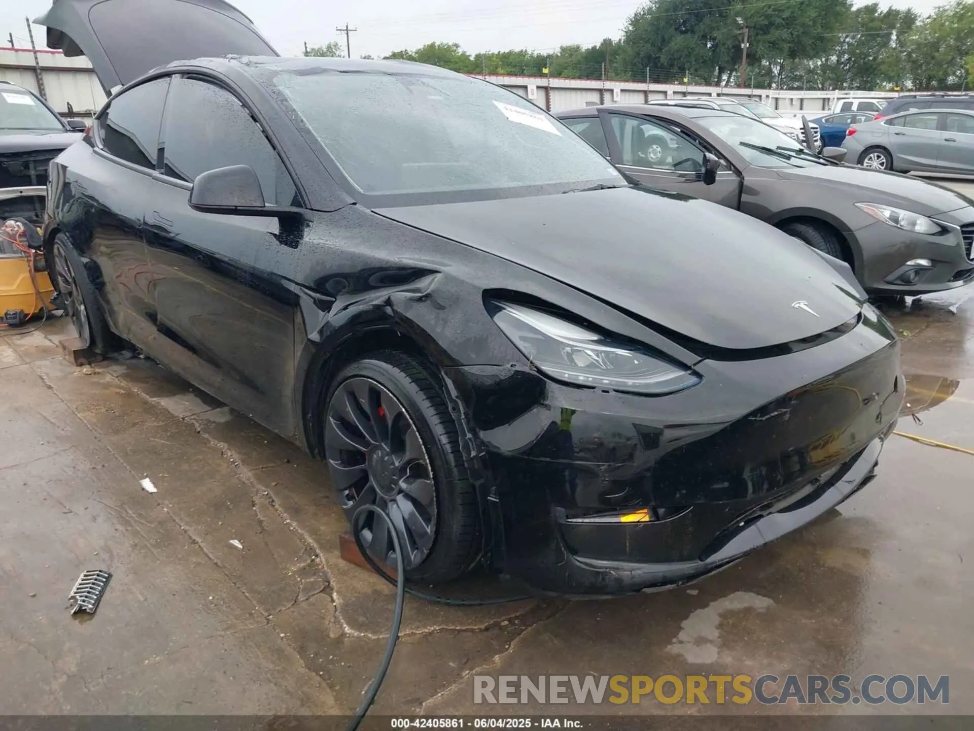 1 Photograph of a damaged car 7SAYGDEF2PF700913 TESLA MODEL Y 2023