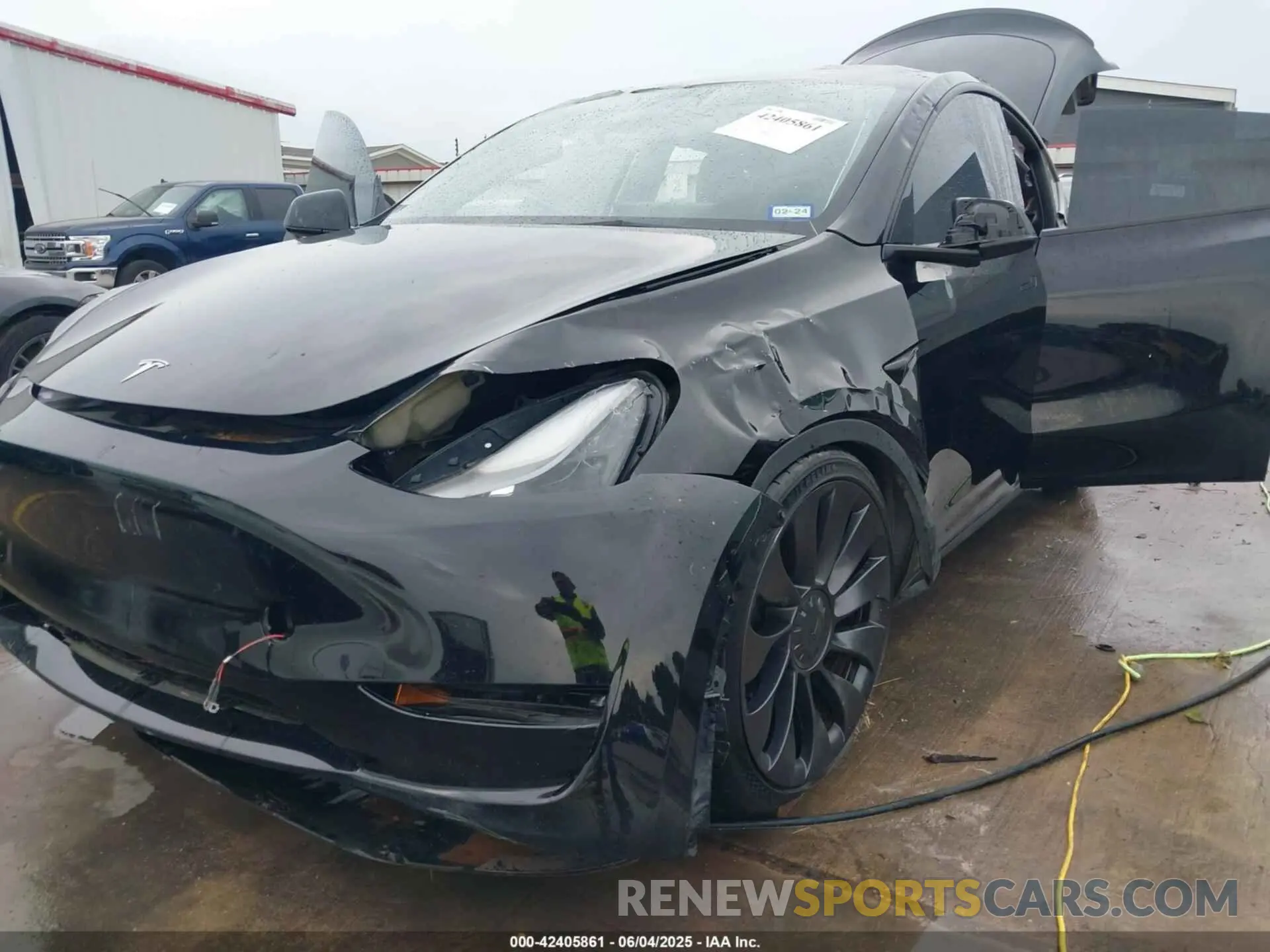 6 Photograph of a damaged car 7SAYGDEF2PF700913 TESLA MODEL Y 2023