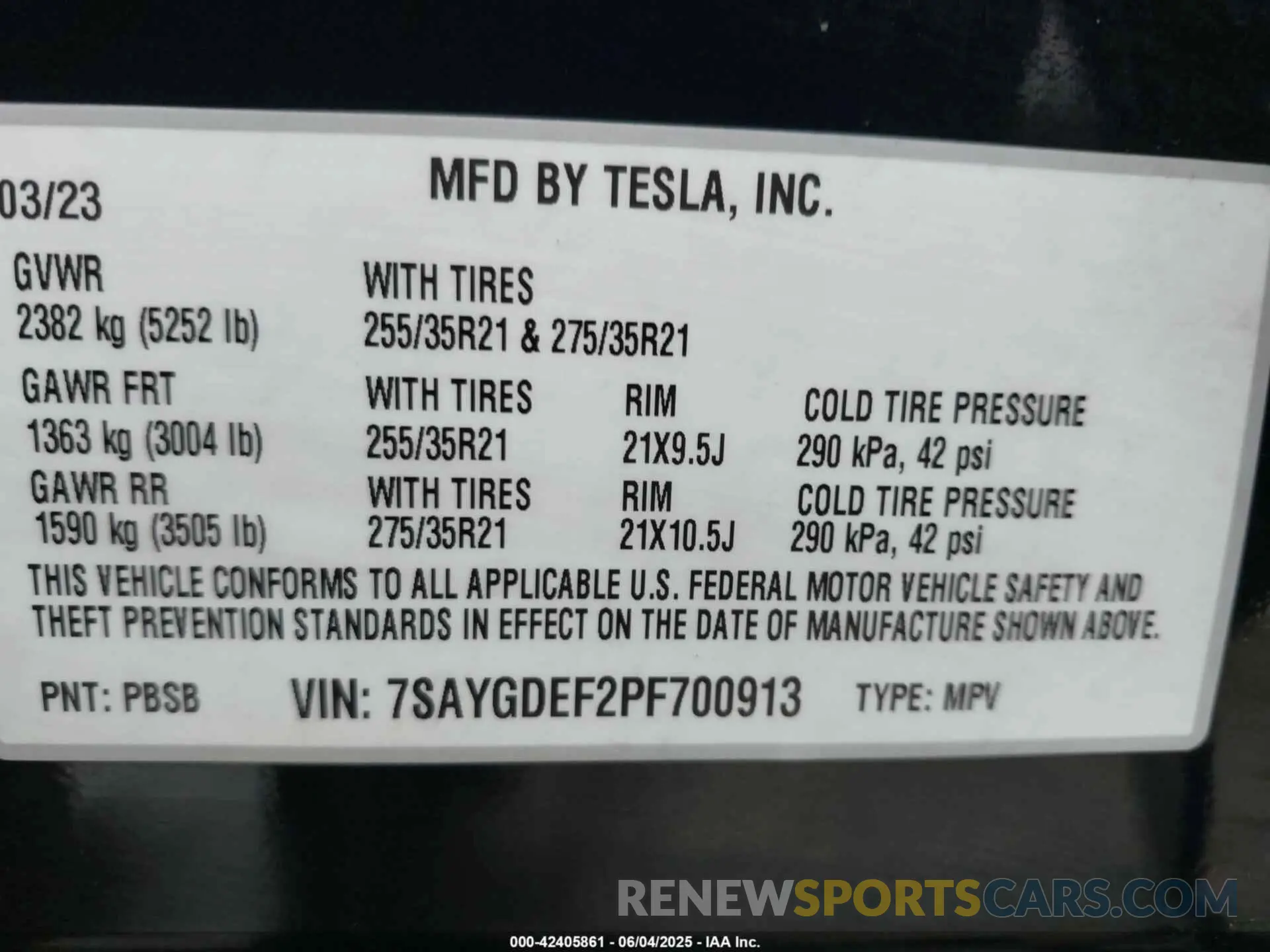 9 Photograph of a damaged car 7SAYGDEF2PF700913 TESLA MODEL Y 2023