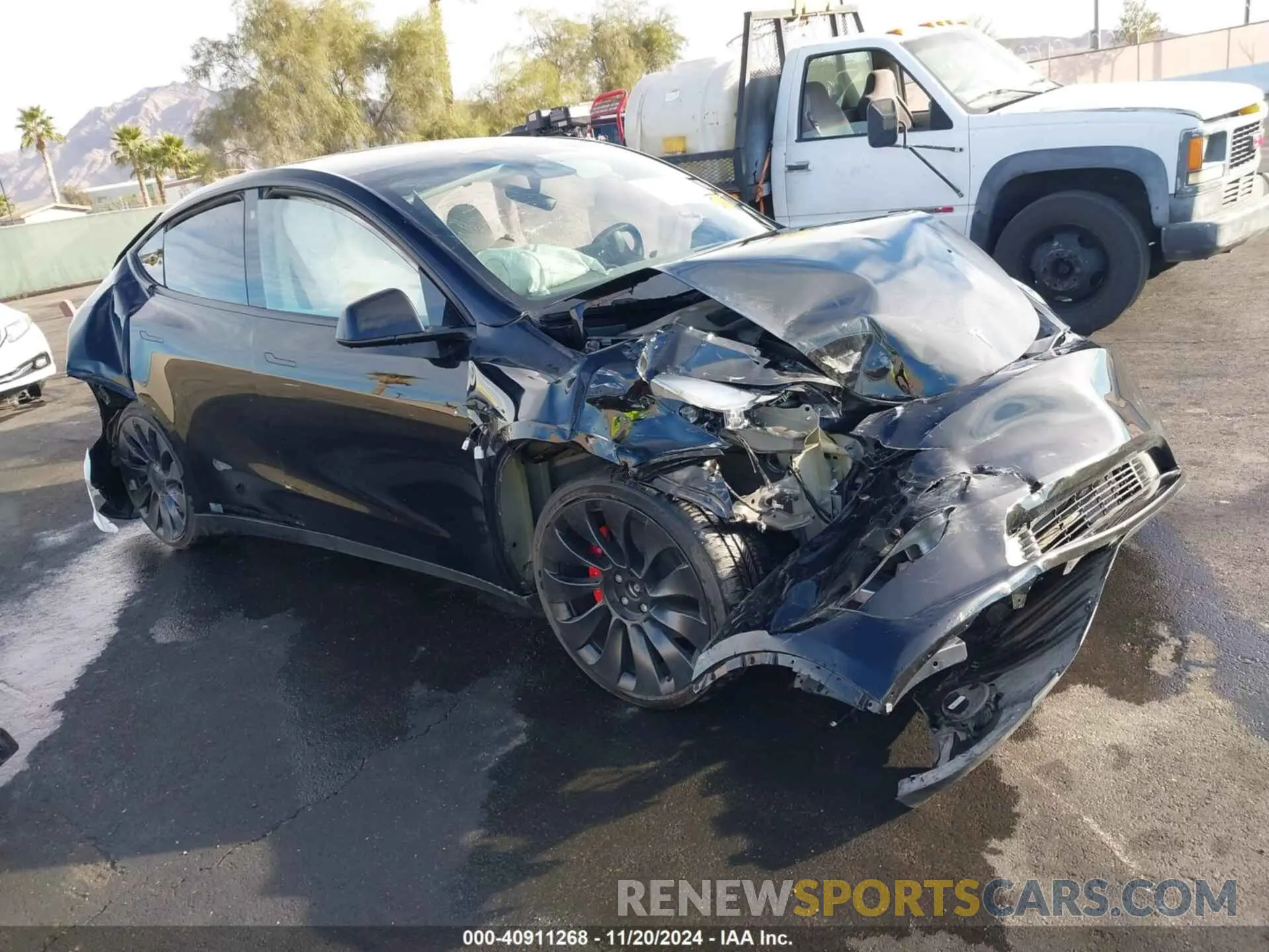 1 Photograph of a damaged car 7SAYGDEF2PF737721 TESLA MODEL Y 2023