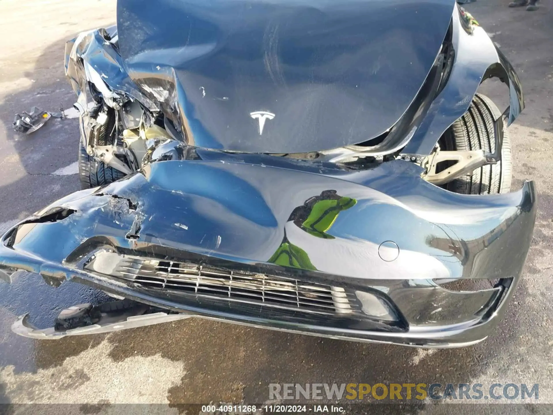 10 Photograph of a damaged car 7SAYGDEF2PF737721 TESLA MODEL Y 2023