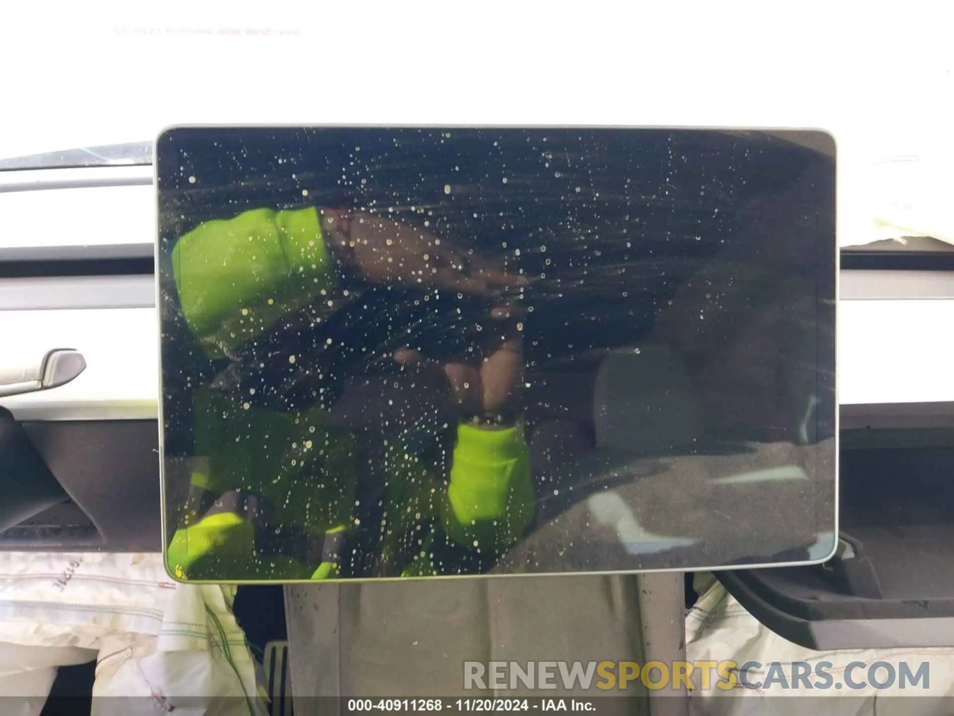 14 Photograph of a damaged car 7SAYGDEF2PF737721 TESLA MODEL Y 2023