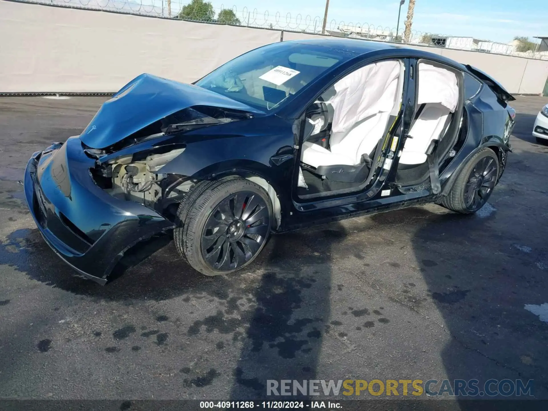 2 Photograph of a damaged car 7SAYGDEF2PF737721 TESLA MODEL Y 2023