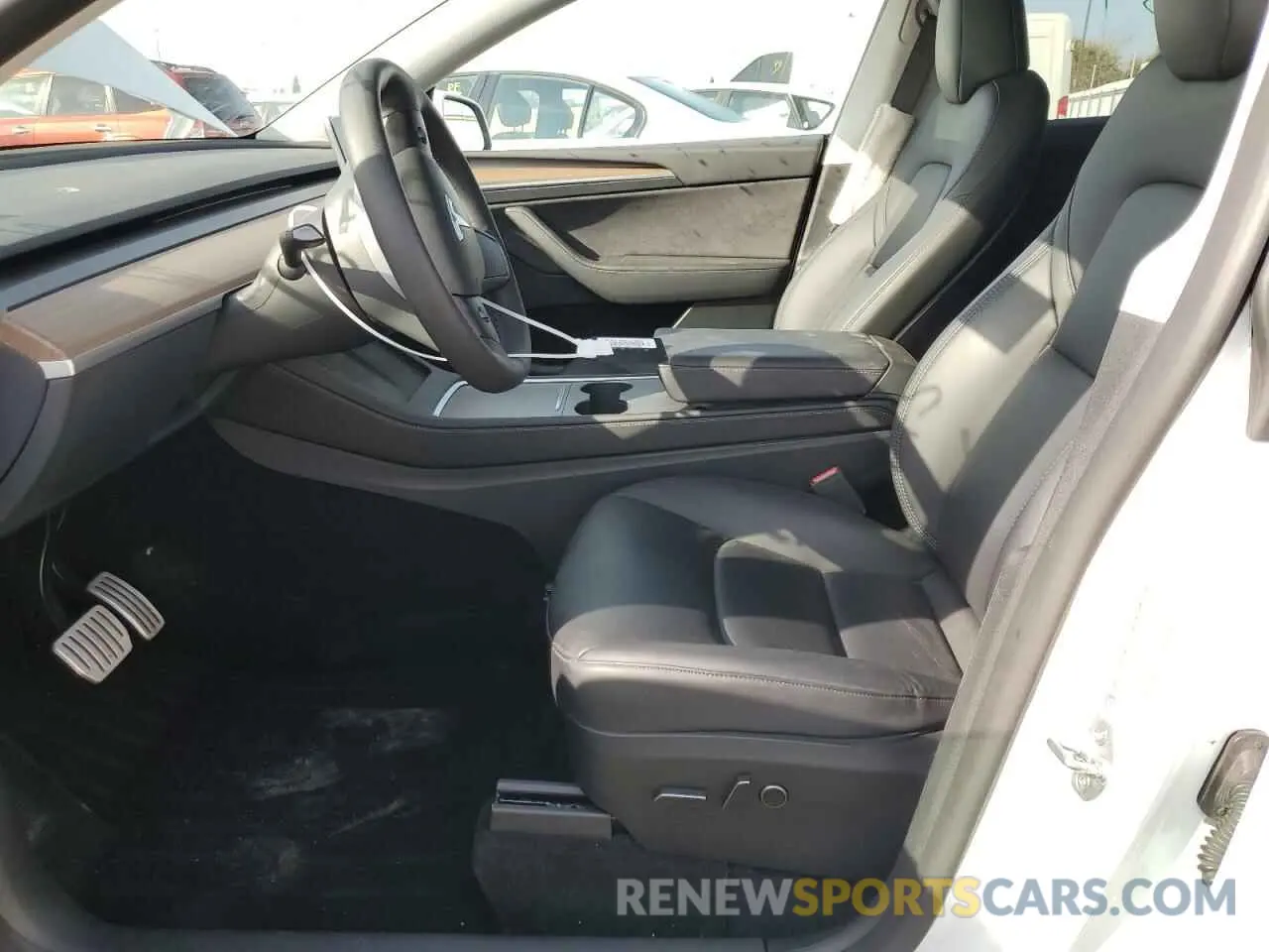 7 Photograph of a damaged car 7SAYGDEF2PF763753 TESLA MODEL Y 2023