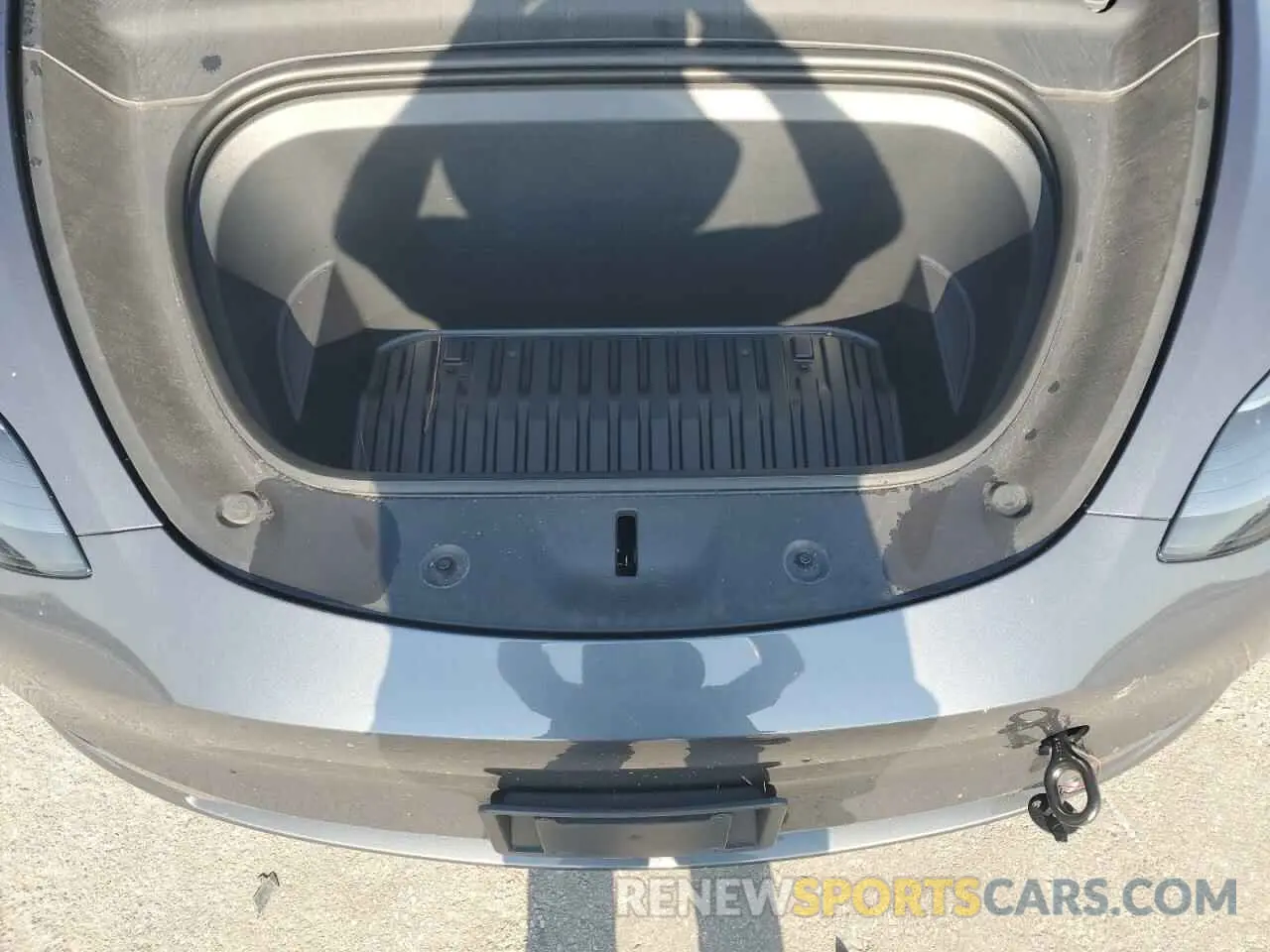 11 Photograph of a damaged car 7SAYGDEF2PF783176 TESLA MODEL Y 2023