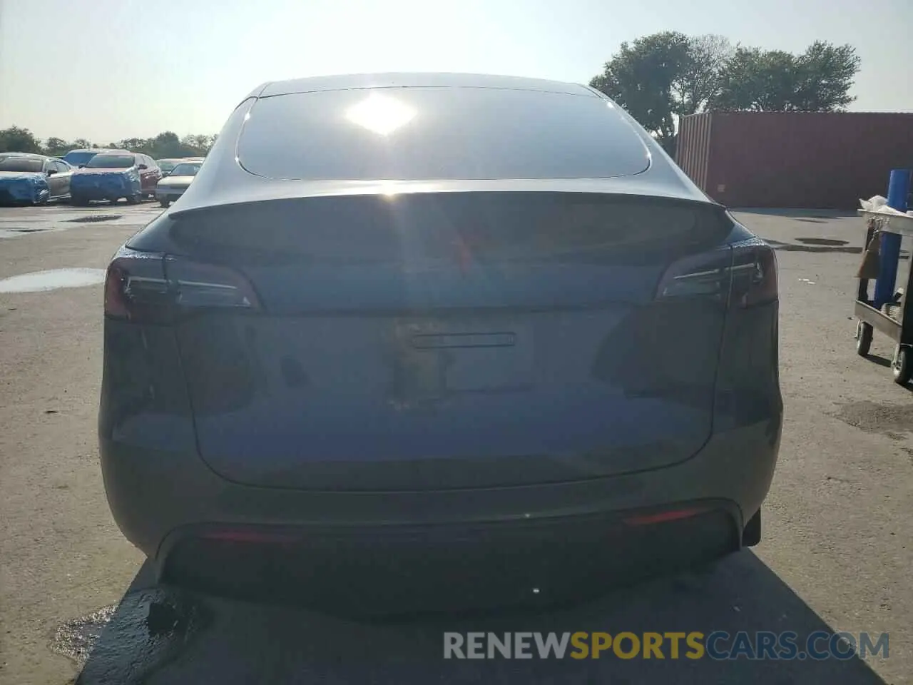 6 Photograph of a damaged car 7SAYGDEF2PF783176 TESLA MODEL Y 2023
