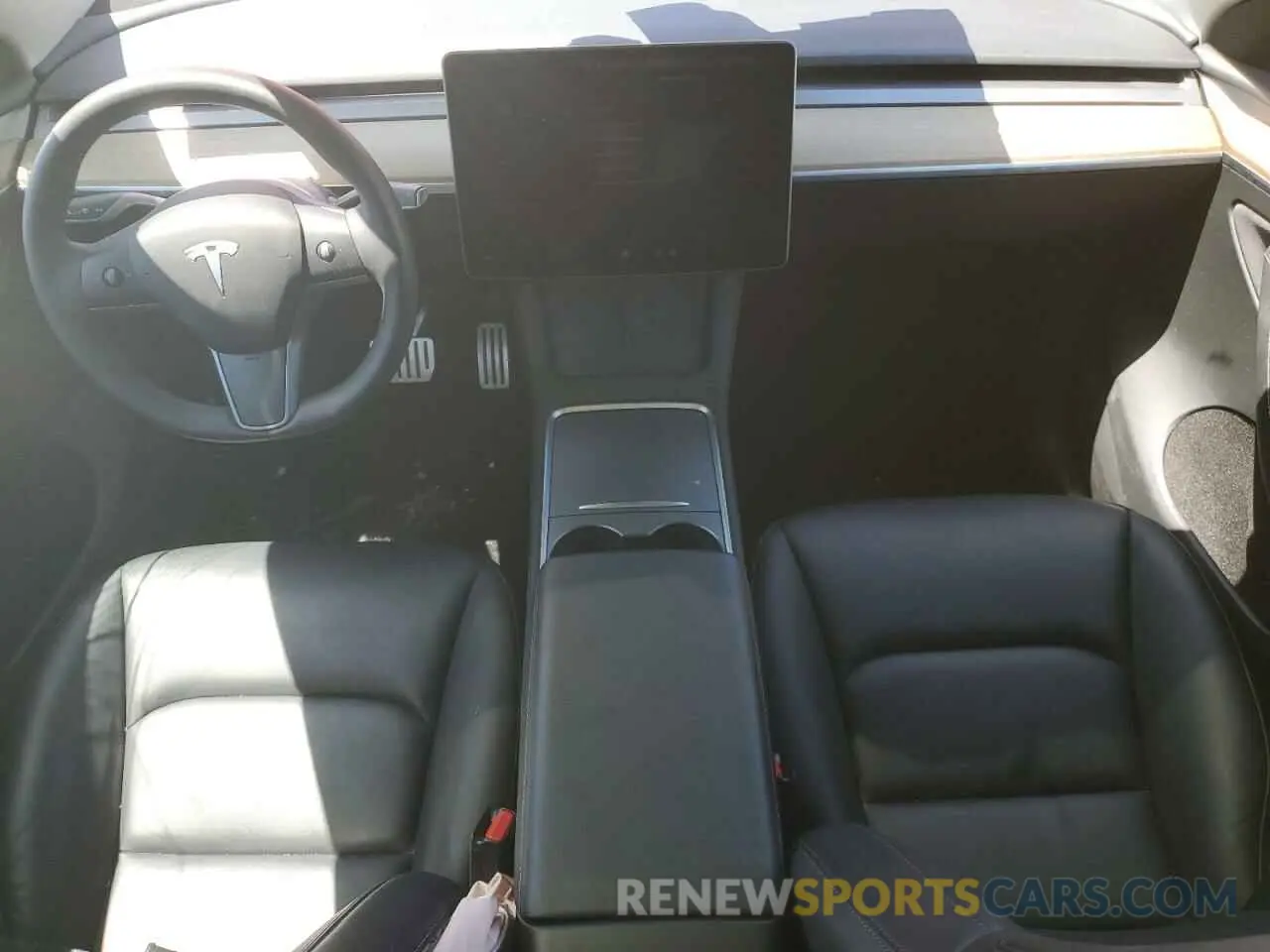 8 Photograph of a damaged car 7SAYGDEF2PF804043 TESLA MODEL Y 2023