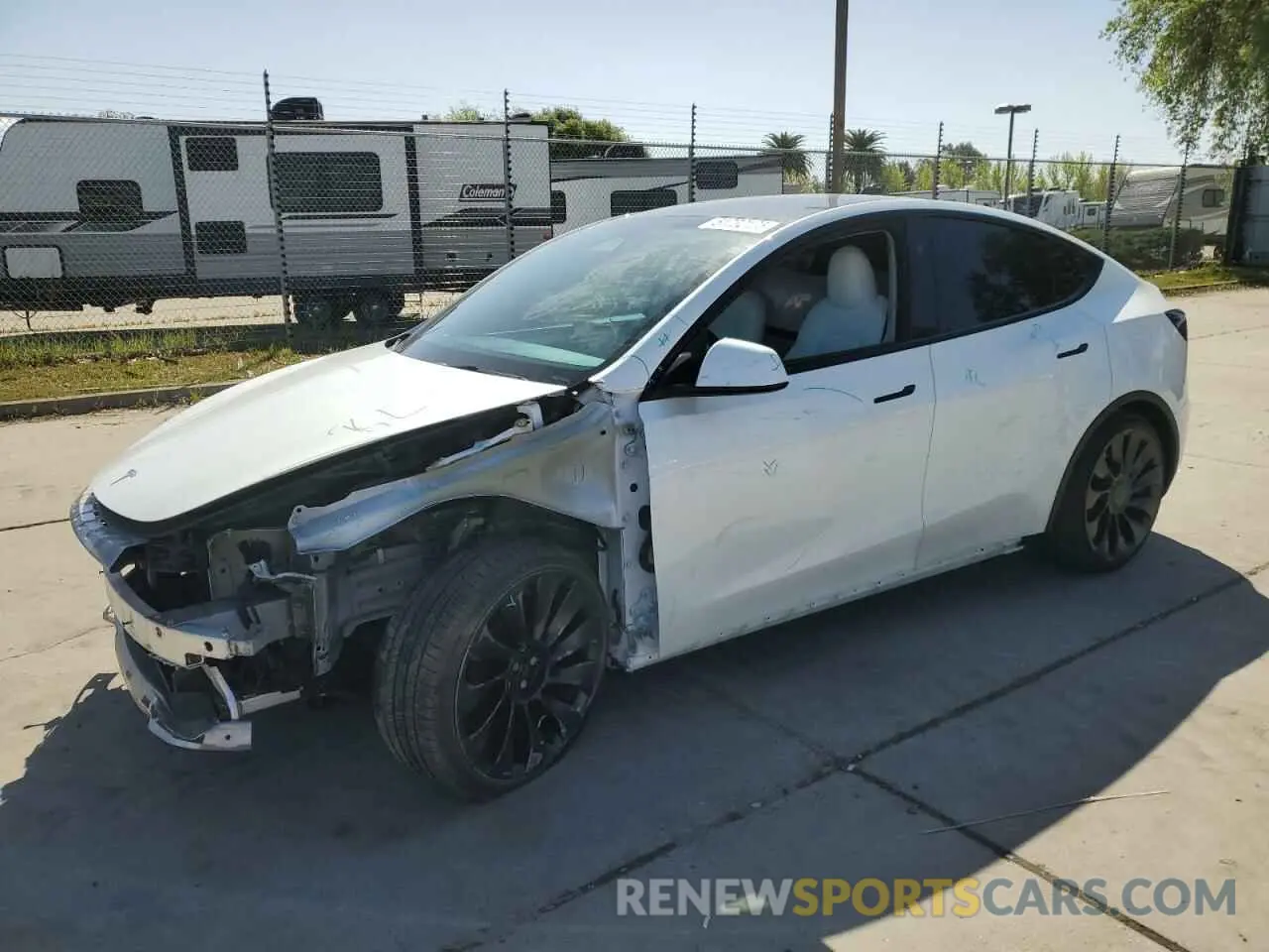 1 Photograph of a damaged car 7SAYGDEF2PF812675 TESLA MODEL Y 2023