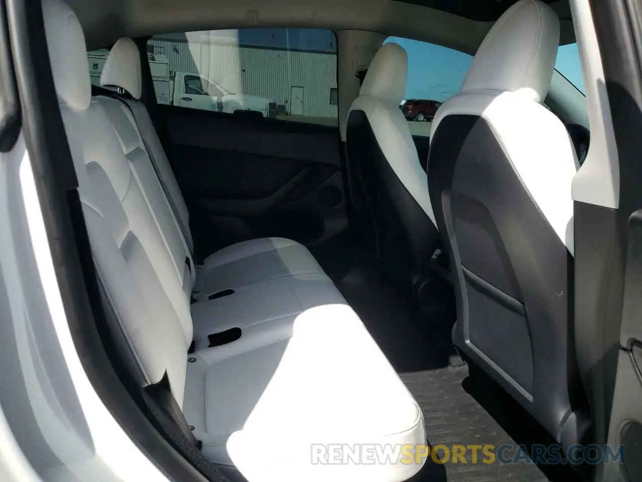 11 Photograph of a damaged car 7SAYGDEF2PF812675 TESLA MODEL Y 2023