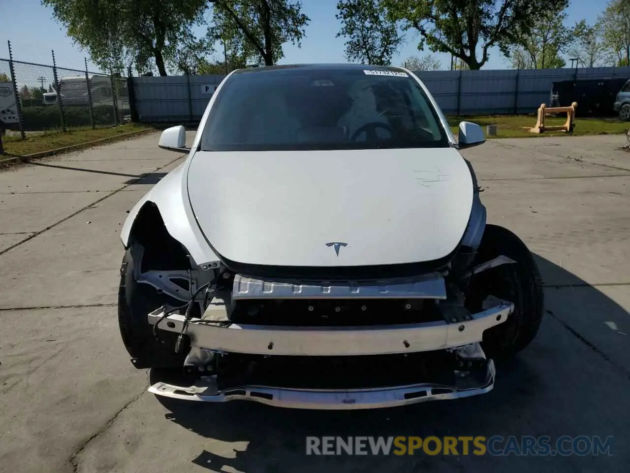 5 Photograph of a damaged car 7SAYGDEF2PF812675 TESLA MODEL Y 2023
