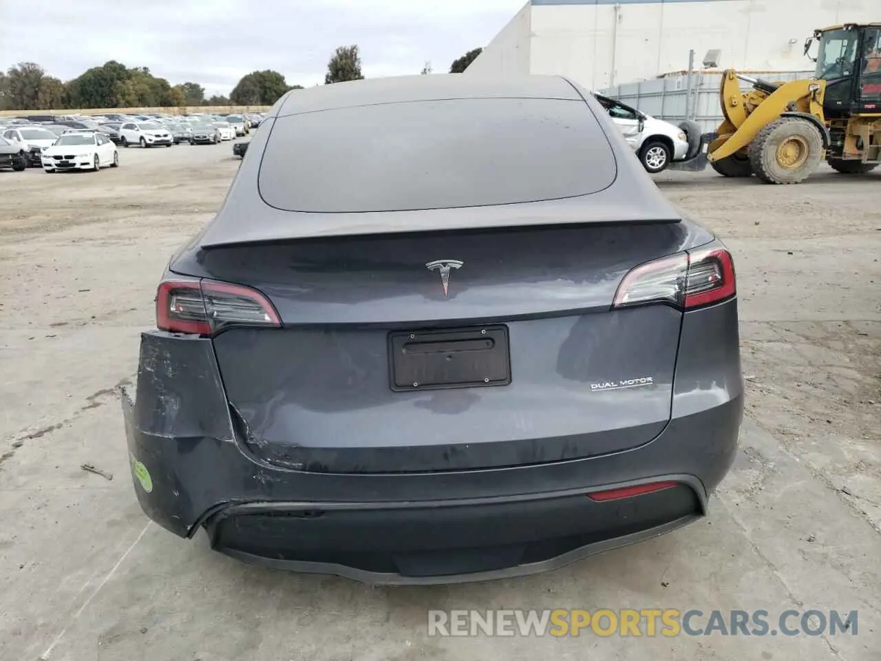 6 Photograph of a damaged car 7SAYGDEF2PF854313 TESLA MODEL Y 2023