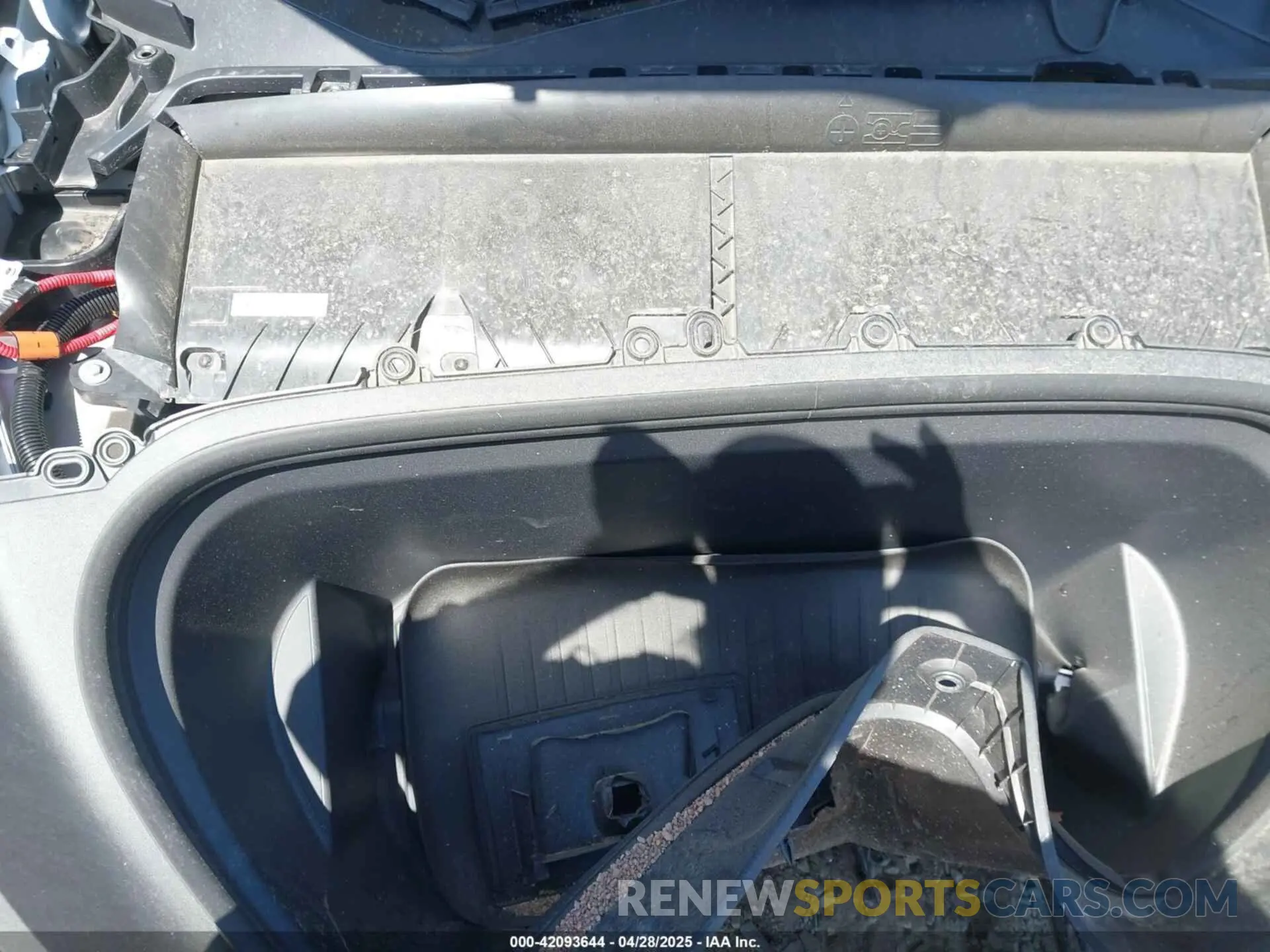 10 Photograph of a damaged car 7SAYGDEF2PF858782 TESLA MODEL Y 2023