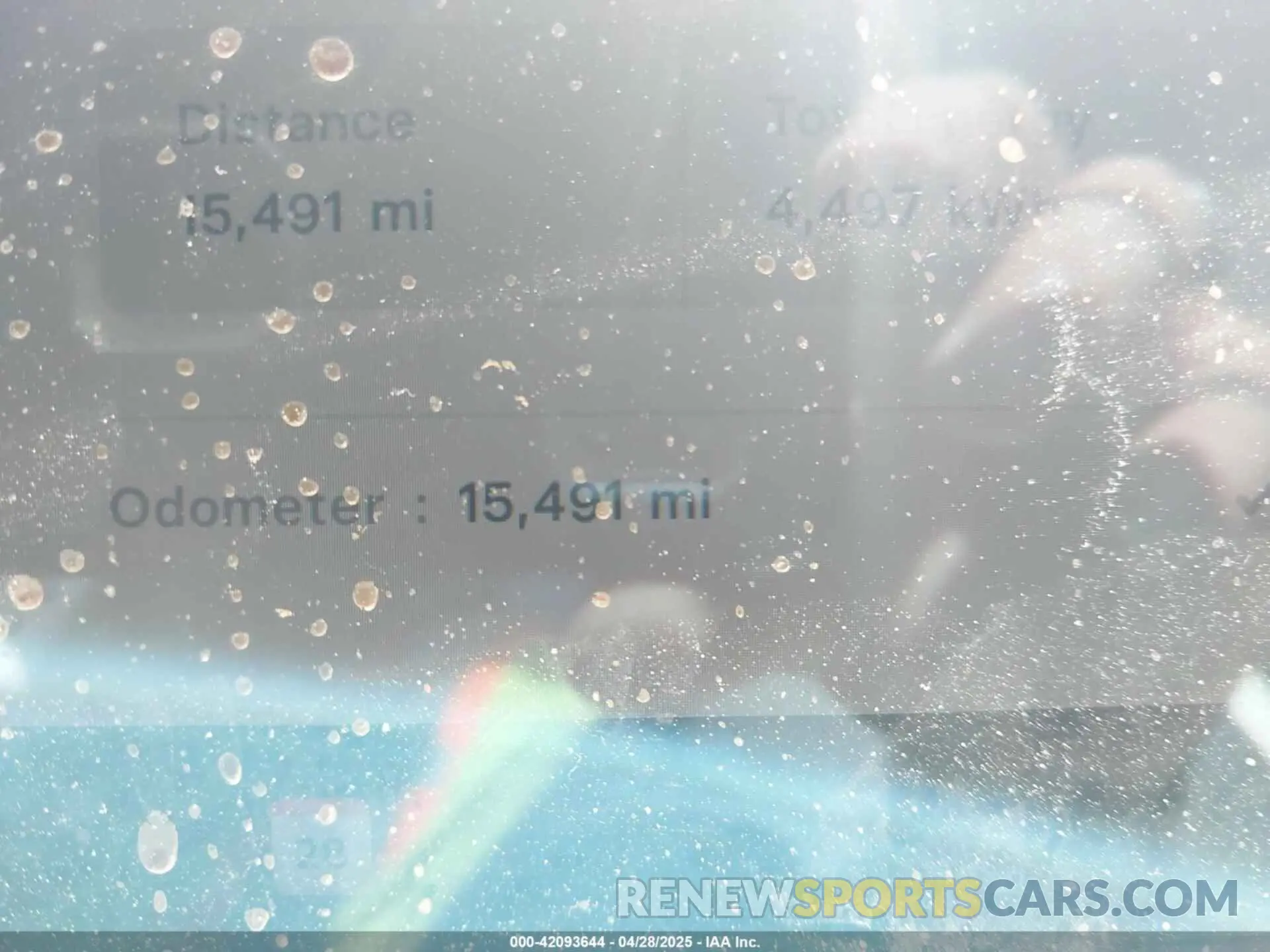 16 Photograph of a damaged car 7SAYGDEF2PF858782 TESLA MODEL Y 2023