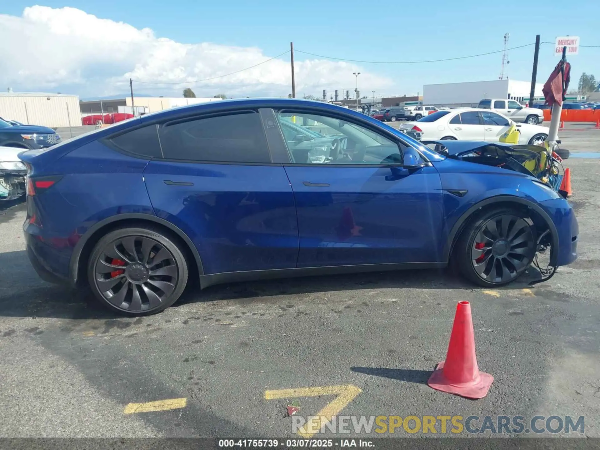 12 Photograph of a damaged car 7SAYGDEF2PF864775 TESLA MODEL Y 2023