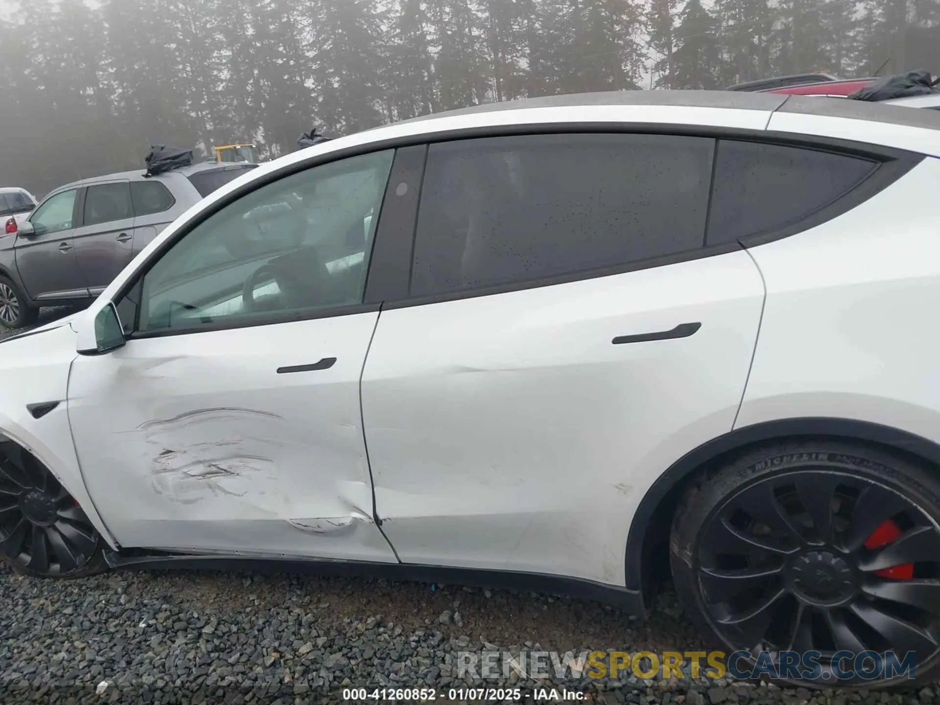 14 Photograph of a damaged car 7SAYGDEF2PF917295 TESLA MODEL Y 2023