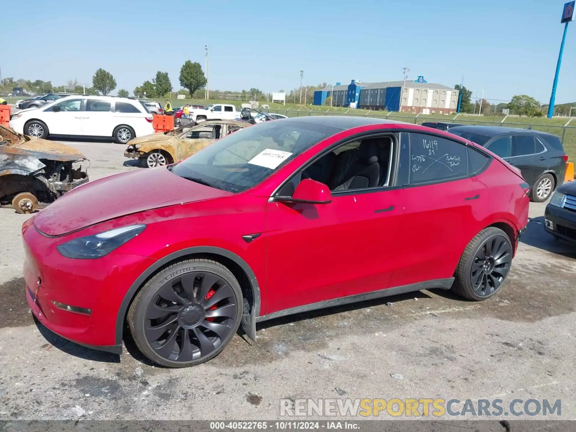 15 Photograph of a damaged car 7SAYGDEF2PF972183 TESLA MODEL Y 2023