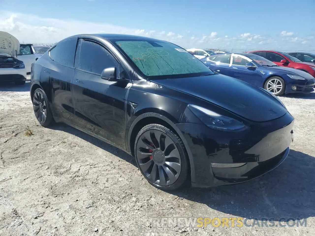 4 Photograph of a damaged car 7SAYGDEF3PF714156 TESLA MODEL Y 2023