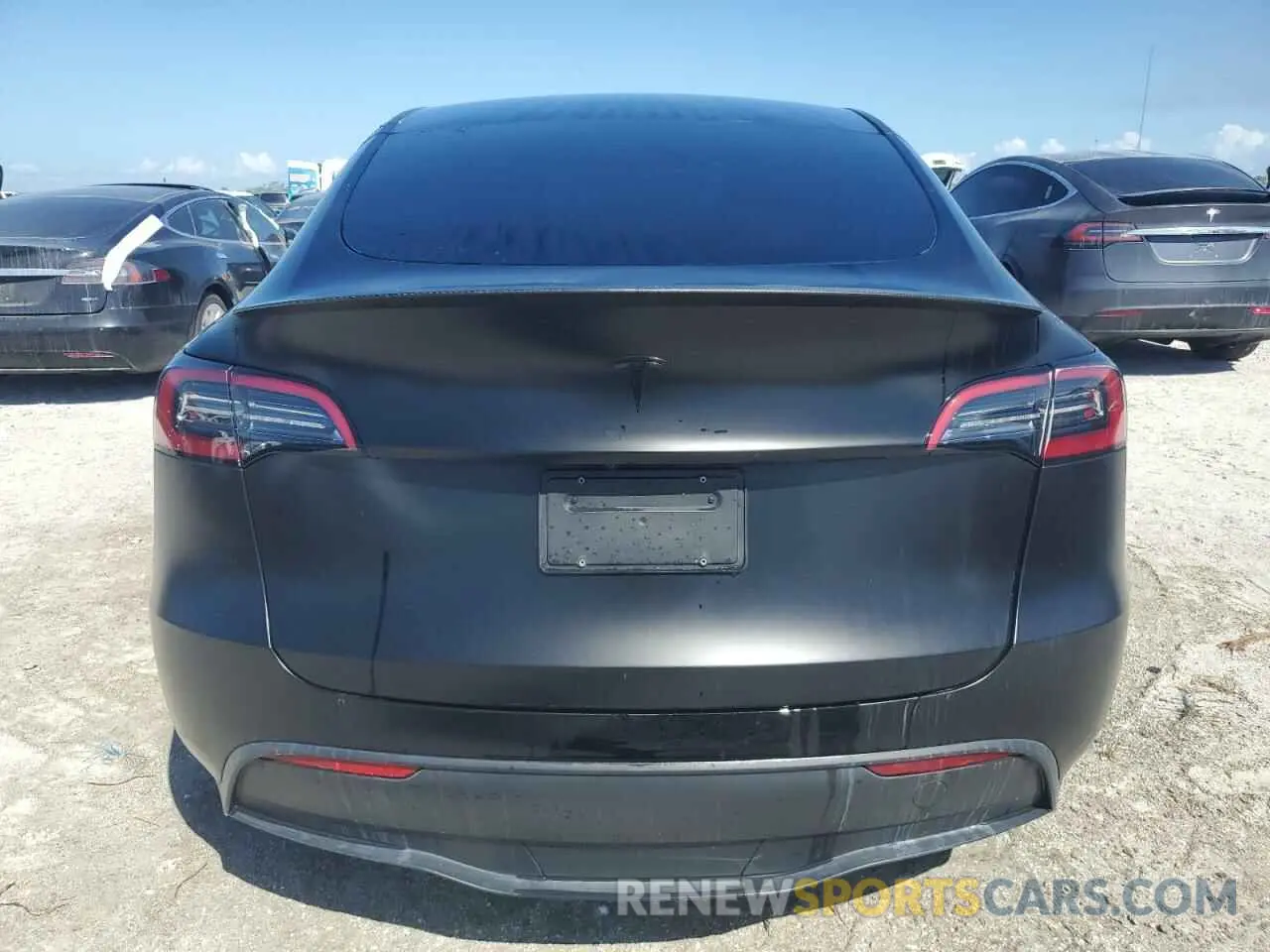 6 Photograph of a damaged car 7SAYGDEF3PF714156 TESLA MODEL Y 2023