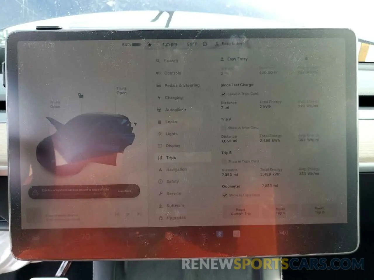 9 Photograph of a damaged car 7SAYGDEF3PF752745 TESLA MODEL Y 2023