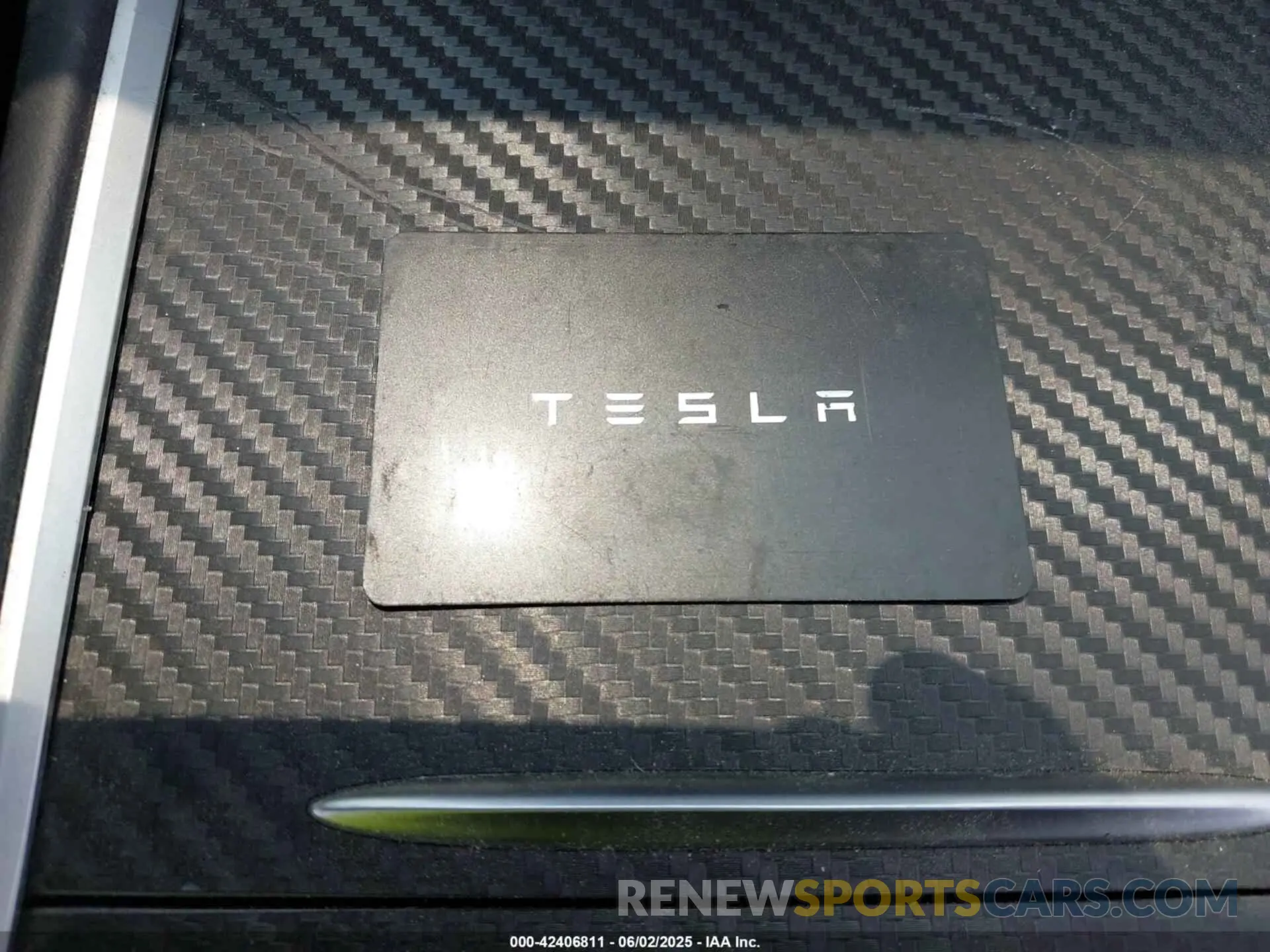 11 Photograph of a damaged car 7SAYGDEF3PF800681 TESLA MODEL Y 2023