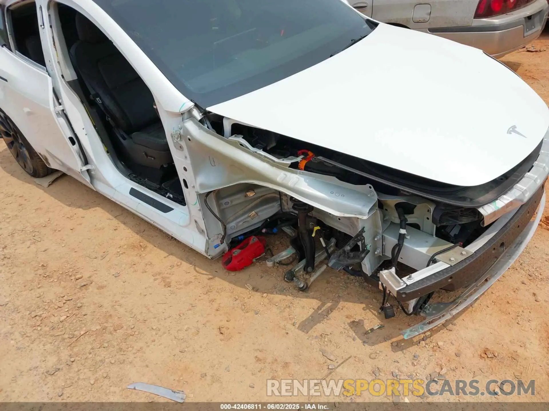 21 Photograph of a damaged car 7SAYGDEF3PF800681 TESLA MODEL Y 2023