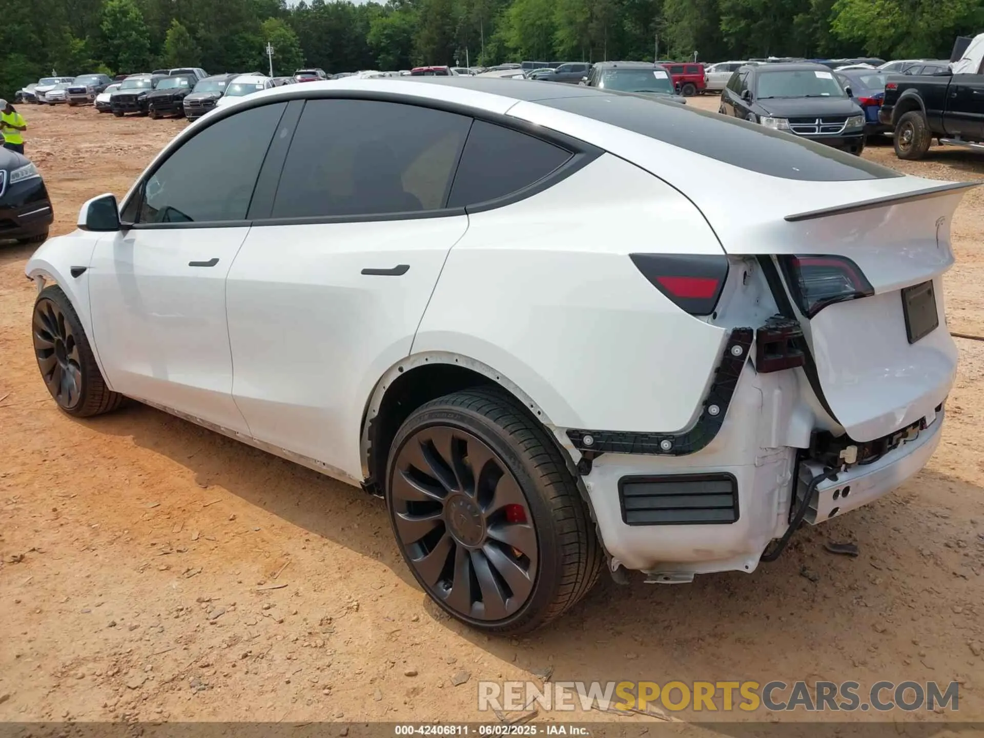 3 Photograph of a damaged car 7SAYGDEF3PF800681 TESLA MODEL Y 2023
