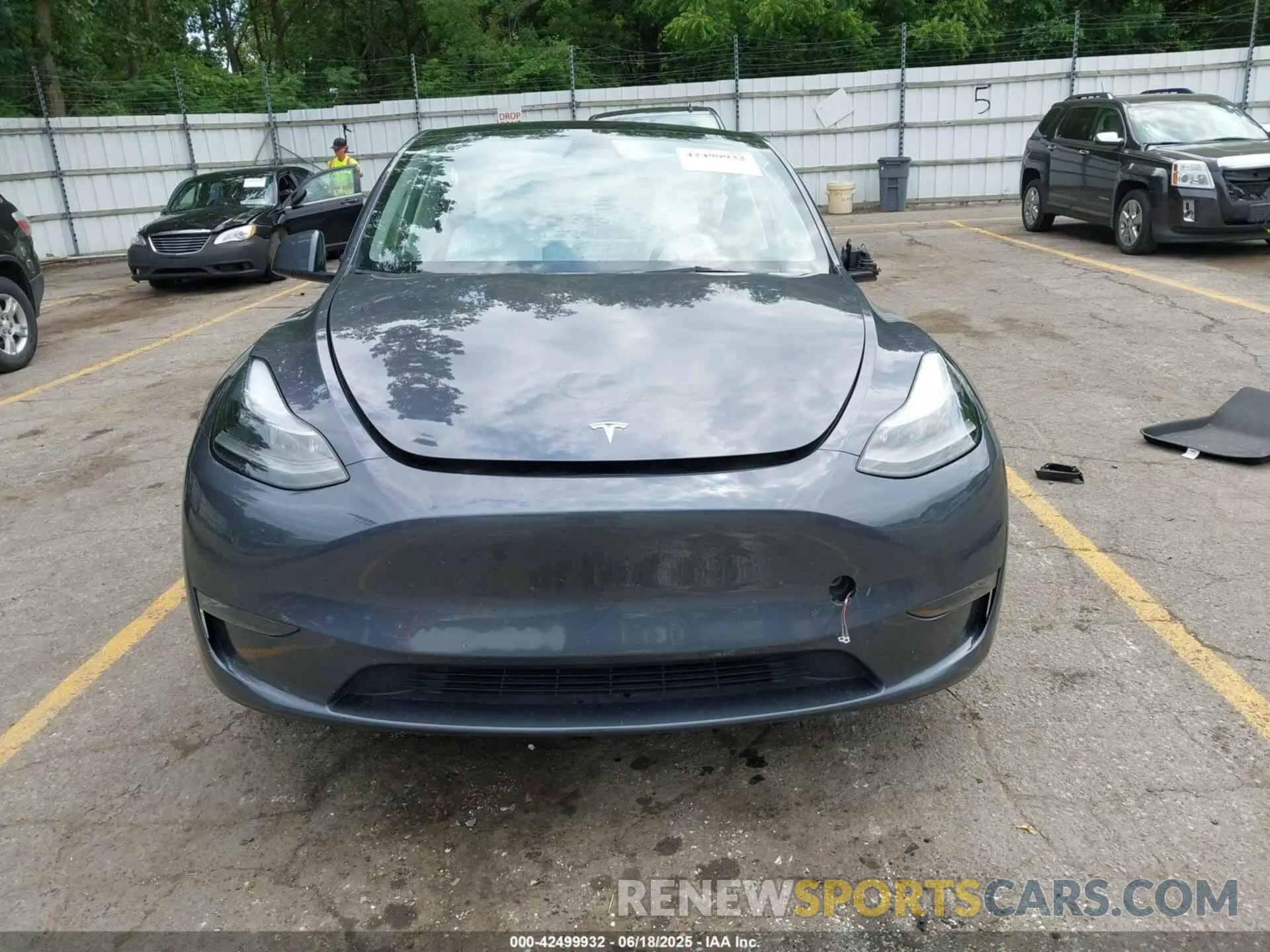 12 Photograph of a damaged car 7SAYGDEF3PF801796 TESLA MODEL Y 2023