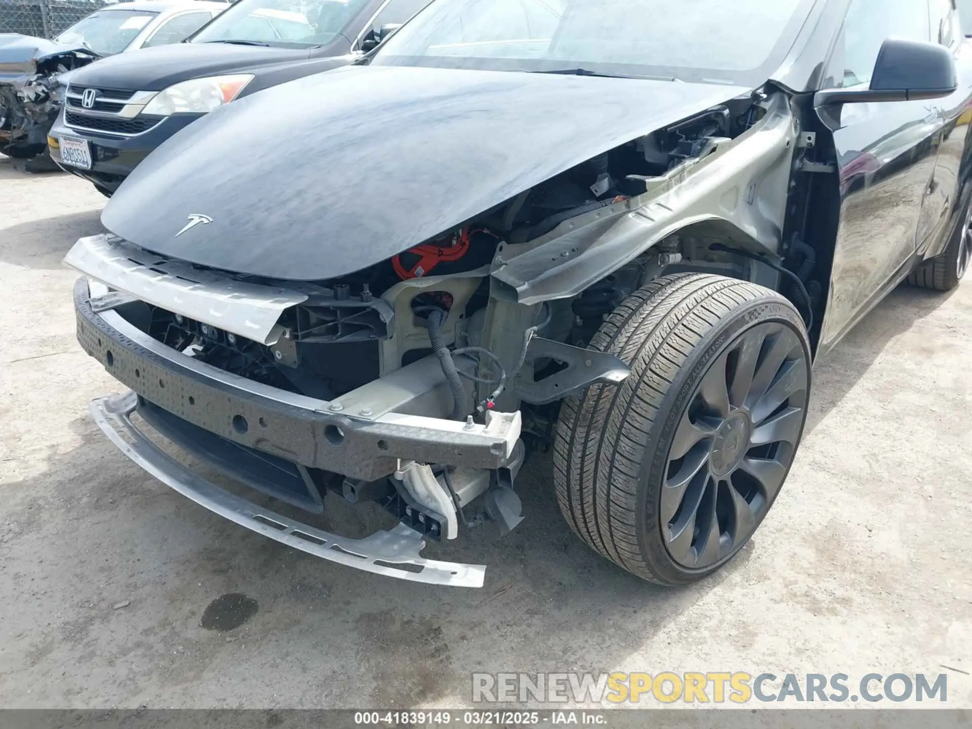 6 Photograph of a damaged car 7SAYGDEF3PF834863 TESLA MODEL Y 2023