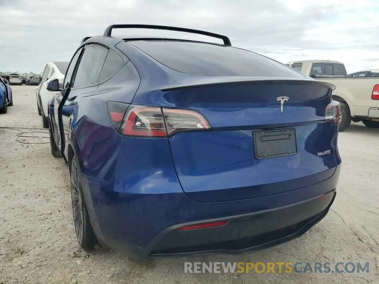 6 Photograph of a damaged car 7SAYGDEF3PF904751 TESLA MODEL Y 2023