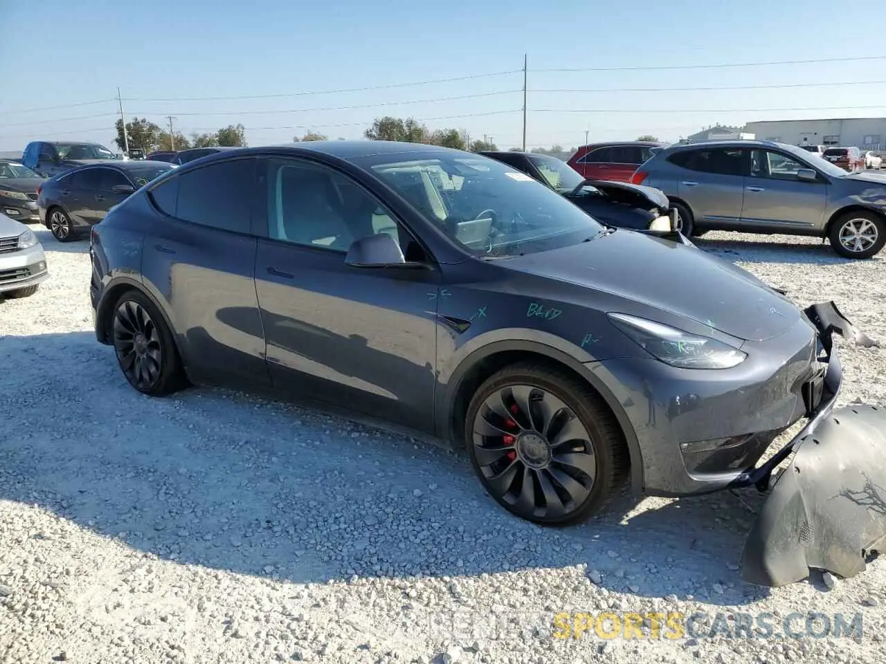 4 Photograph of a damaged car 7SAYGDEF3PF907651 TESLA MODEL Y 2023