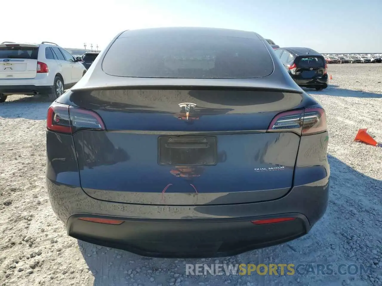 6 Photograph of a damaged car 7SAYGDEF3PF907651 TESLA MODEL Y 2023