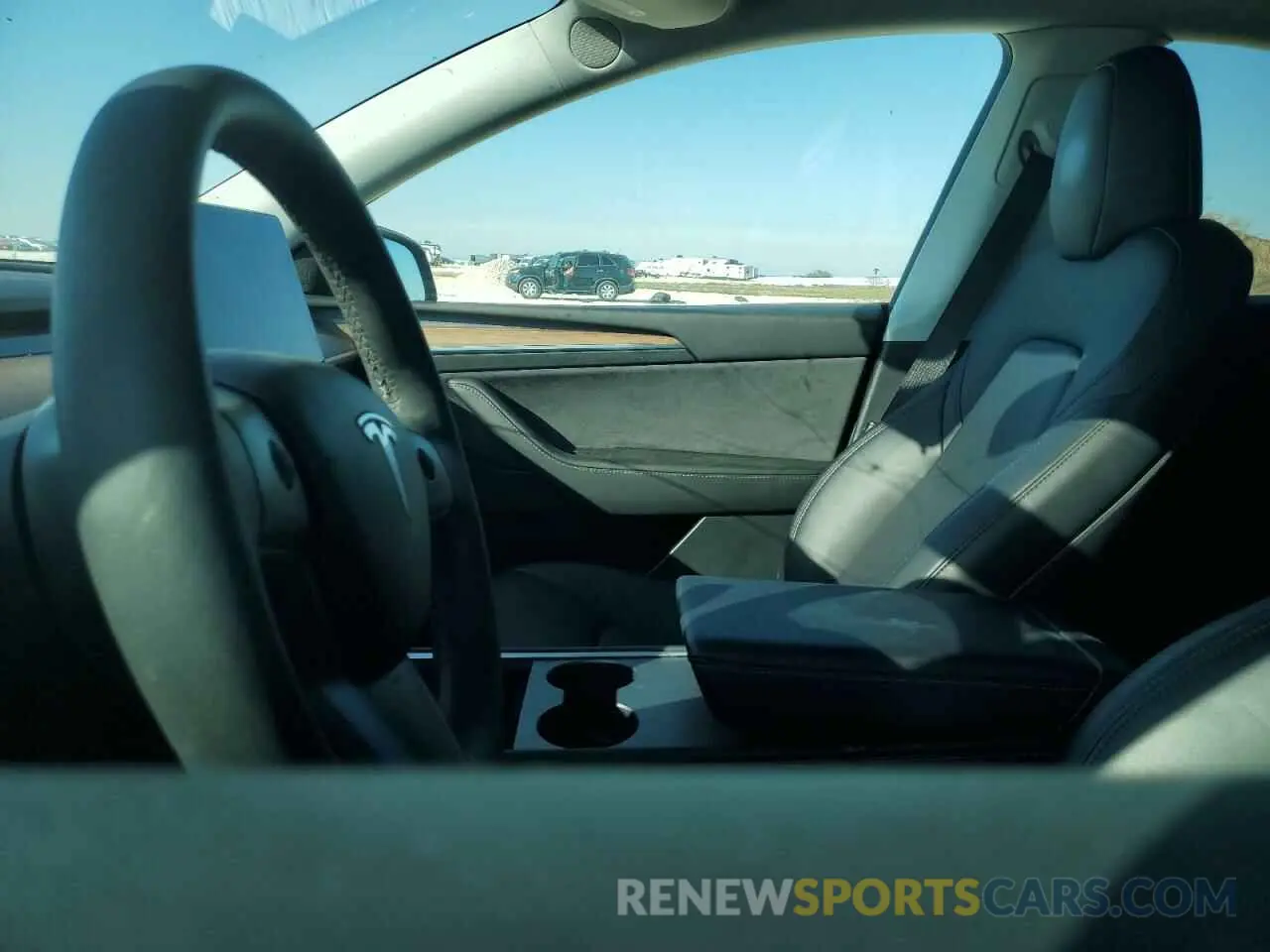 7 Photograph of a damaged car 7SAYGDEF3PF907651 TESLA MODEL Y 2023