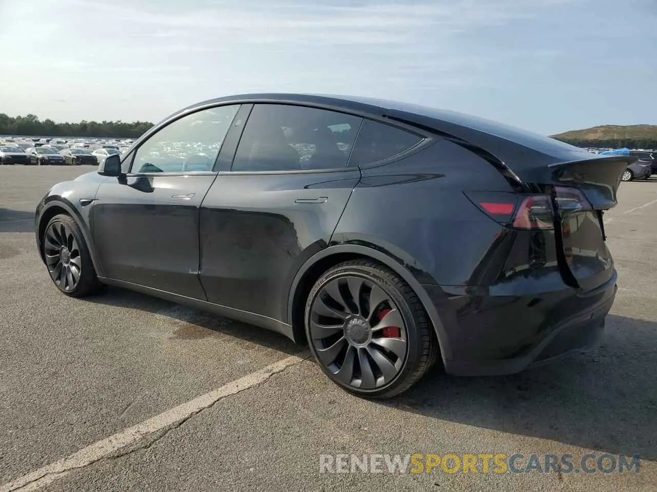 2 Photograph of a damaged car 7SAYGDEF3PF921470 TESLA MODEL Y 2023