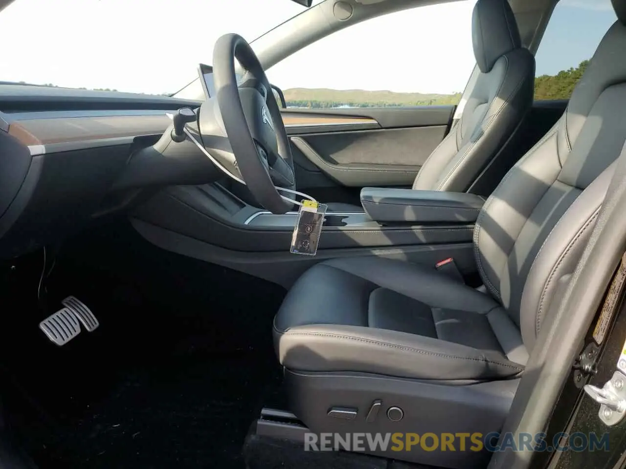 7 Photograph of a damaged car 7SAYGDEF3PF921470 TESLA MODEL Y 2023