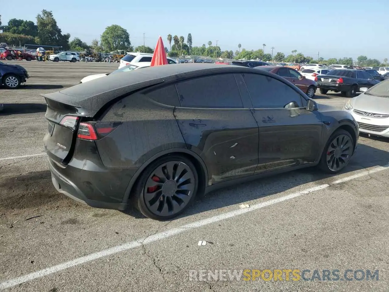 3 Photograph of a damaged car 7SAYGDEF3PF925454 TESLA MODEL Y 2023