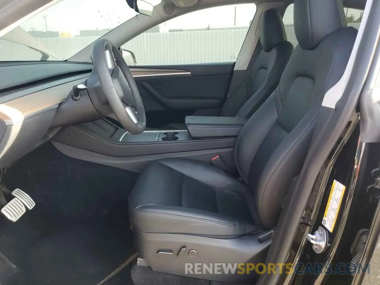 7 Photograph of a damaged car 7SAYGDEF3PF925454 TESLA MODEL Y 2023