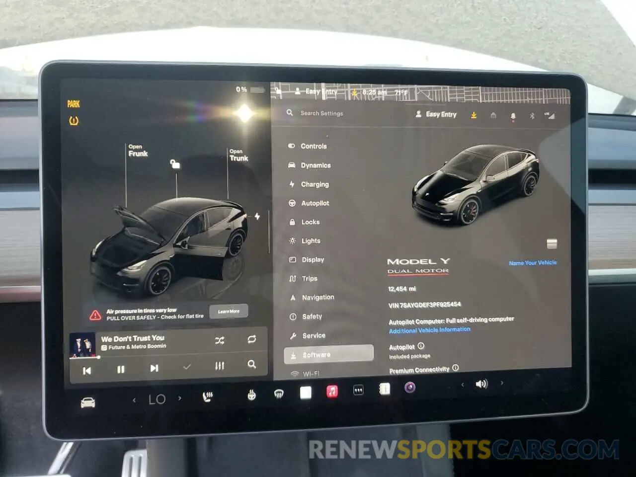 9 Photograph of a damaged car 7SAYGDEF3PF925454 TESLA MODEL Y 2023
